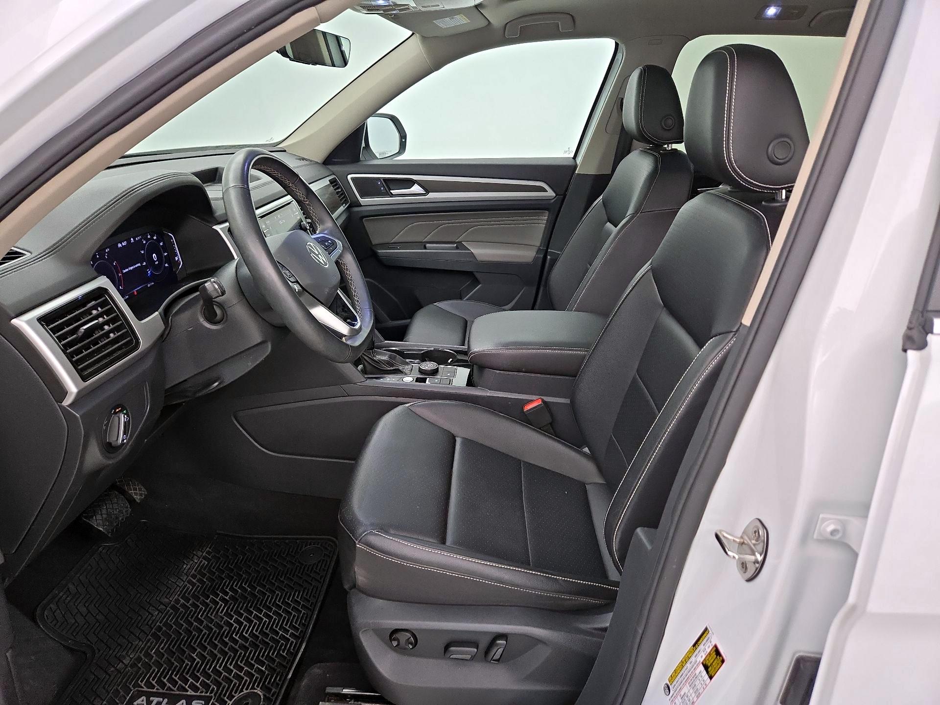 Thumbnail: 2022 Volkswagen Atlas - 11