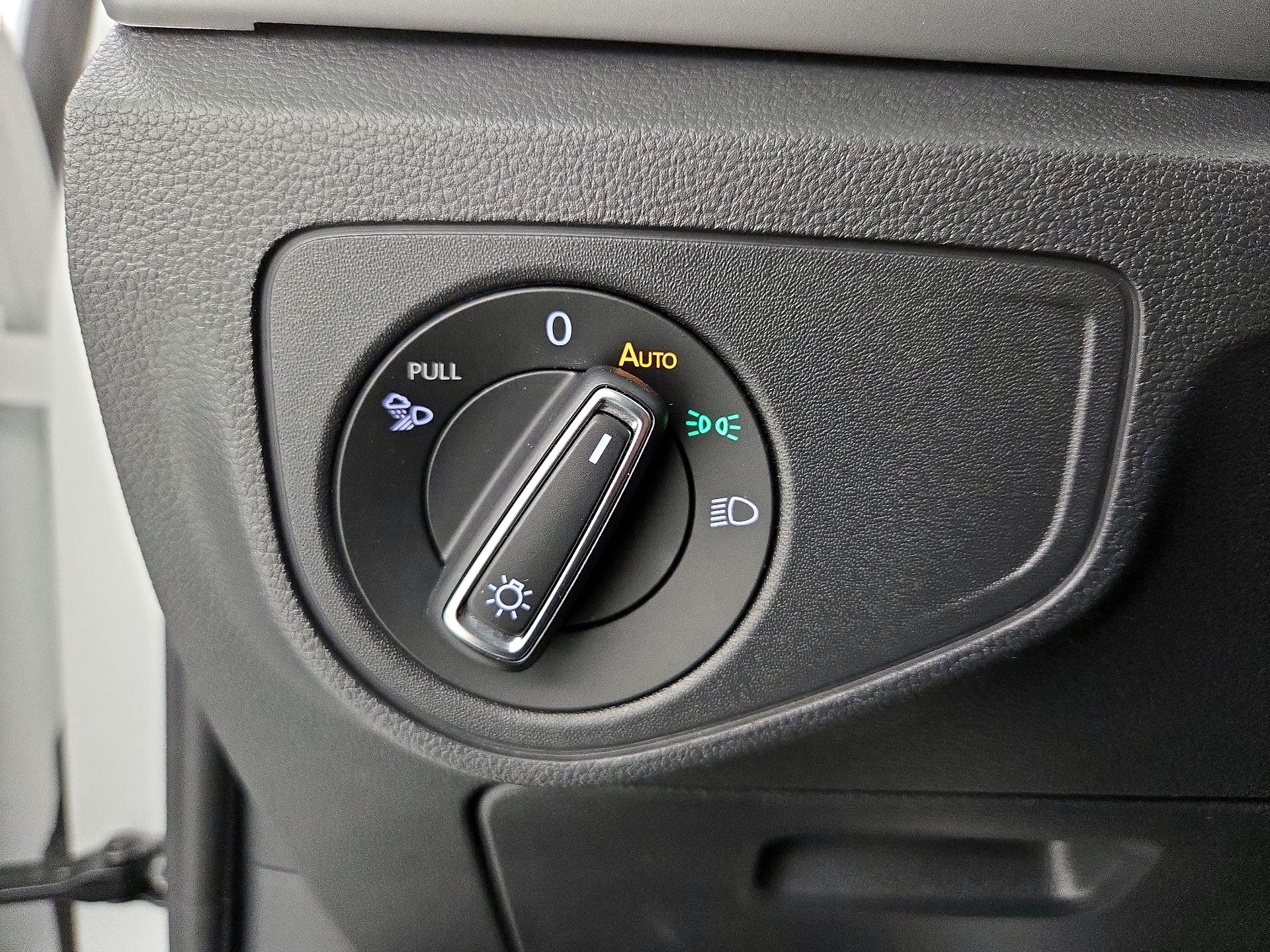 Thumbnail: 2022 Volkswagen Atlas - 13