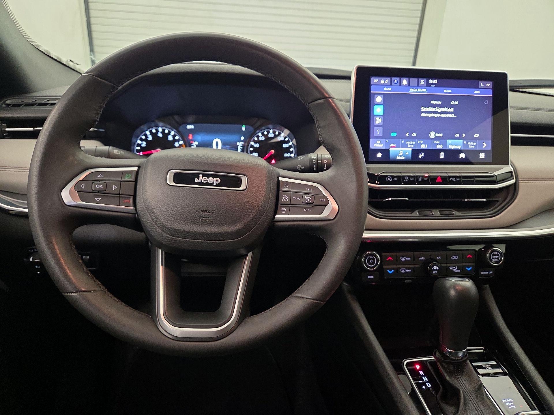 Thumbnail: 2023 Jeep Compass - 10