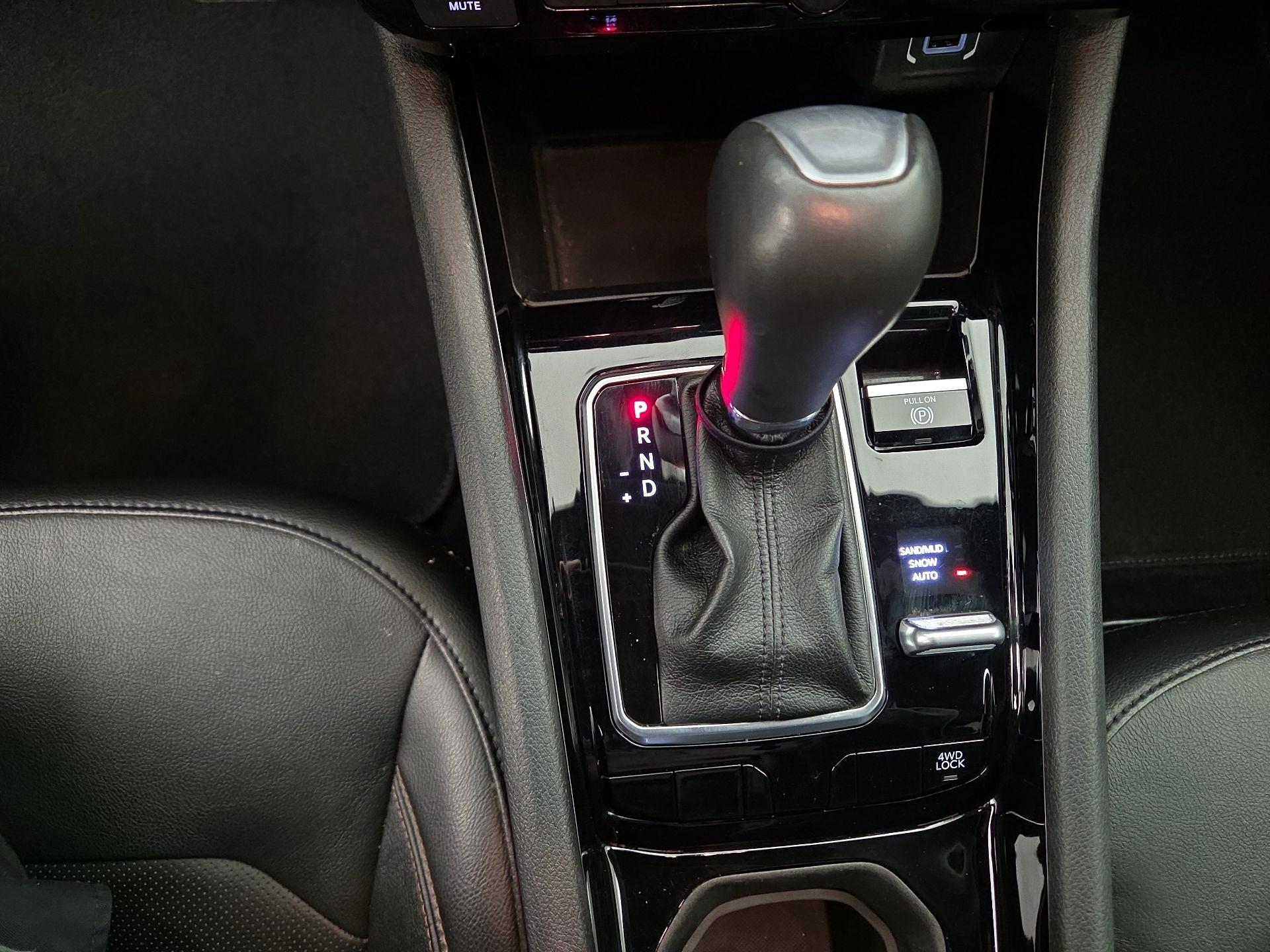 Thumbnail: 2023 Jeep Compass - 17