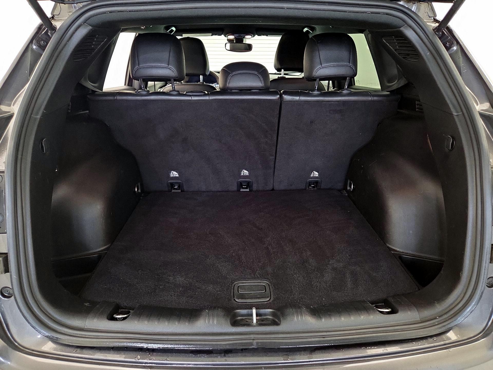 Thumbnail: 2023 Jeep Compass - 20