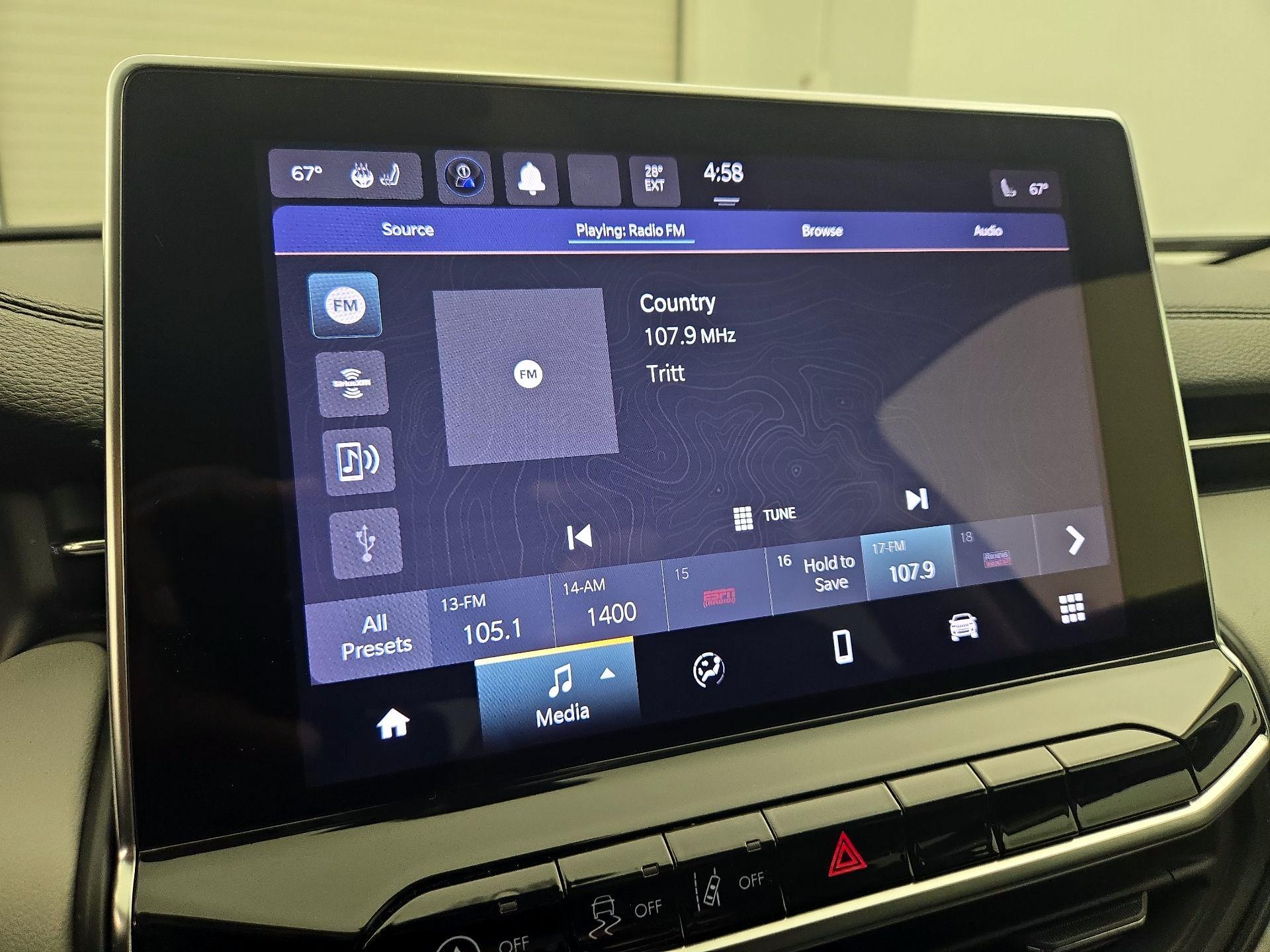 Thumbnail: 2022 Jeep Compass - 15