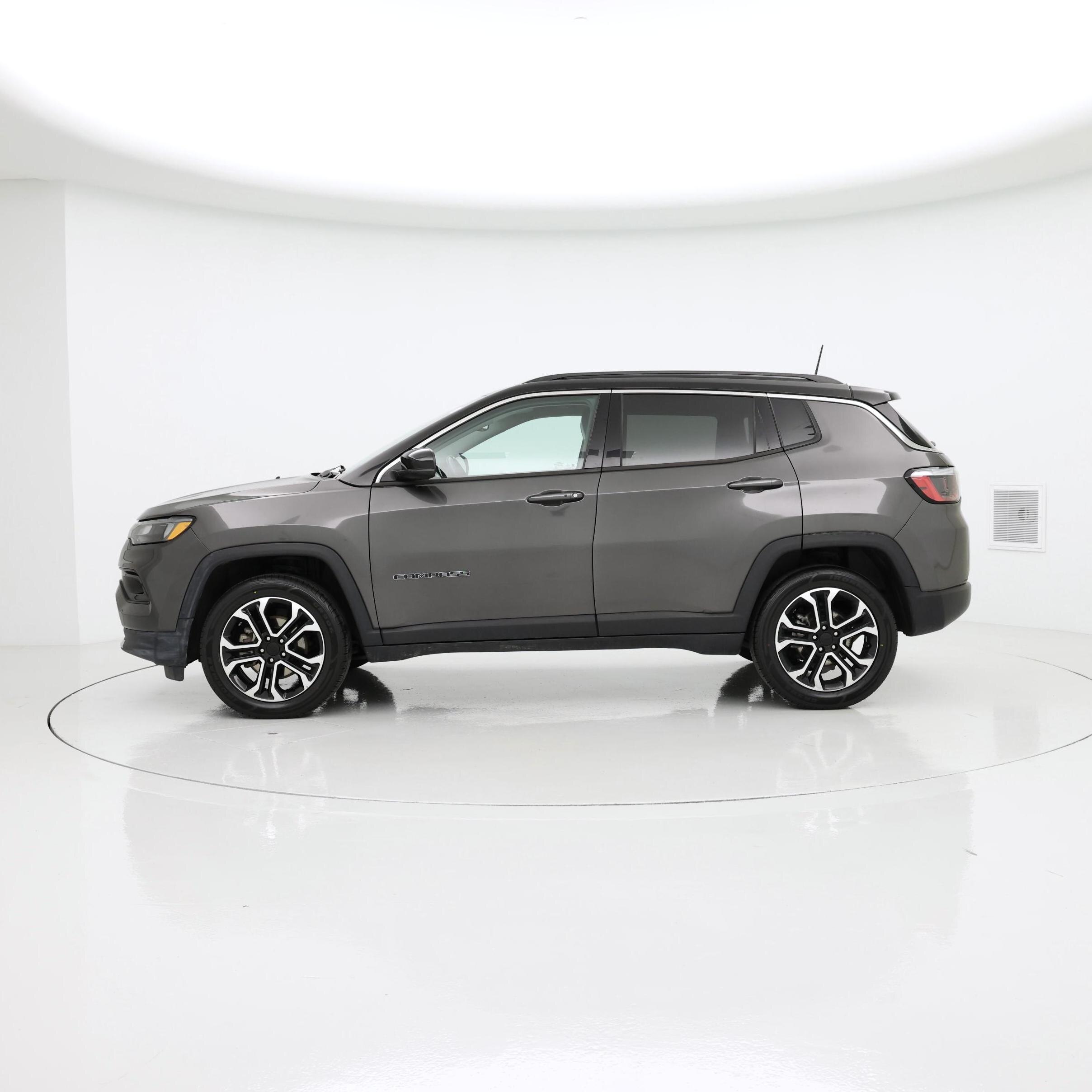Thumbnail: 2022 Jeep Compass - 3