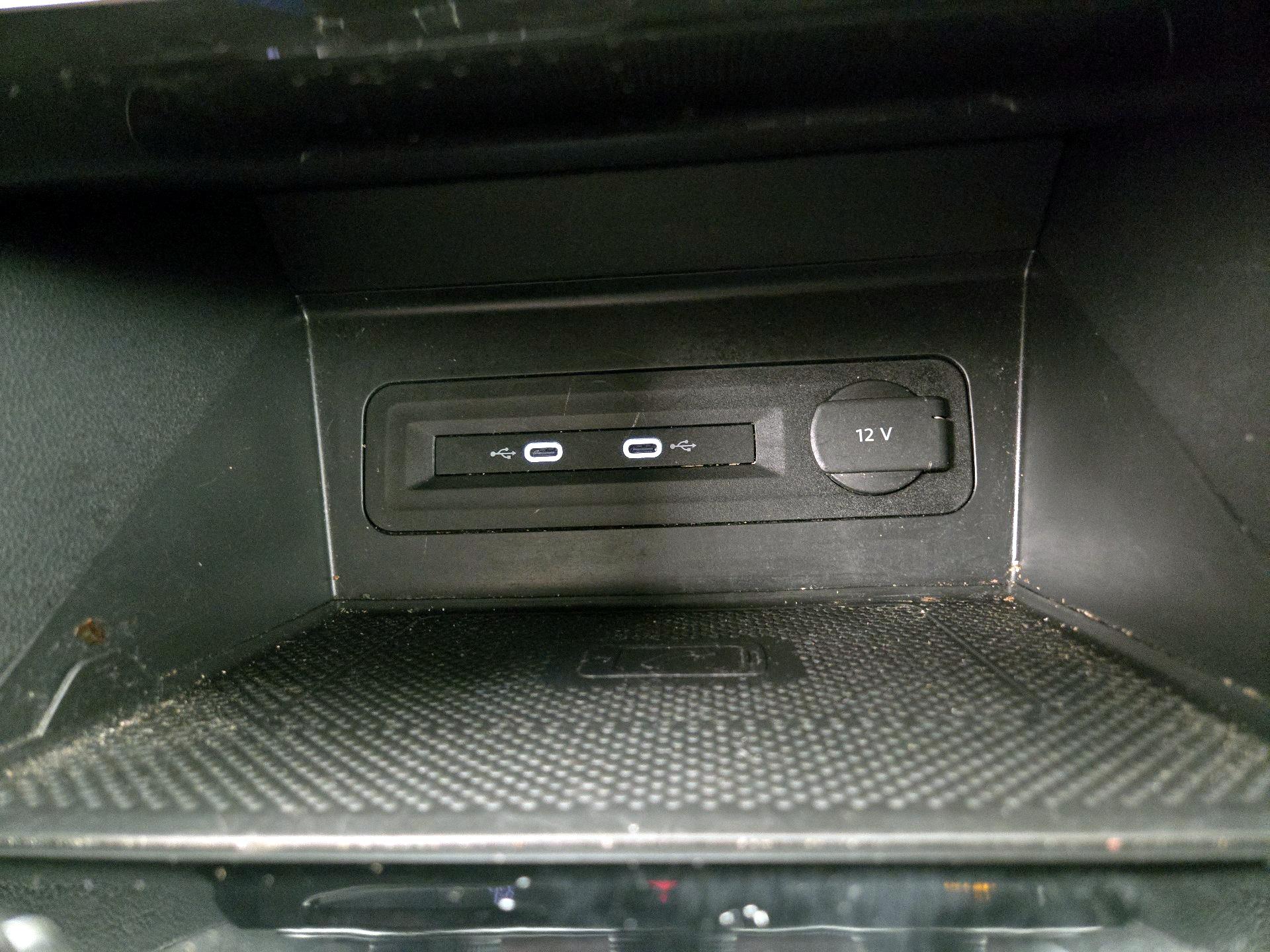 Thumbnail: 2022 Volkswagen Atlas - 18