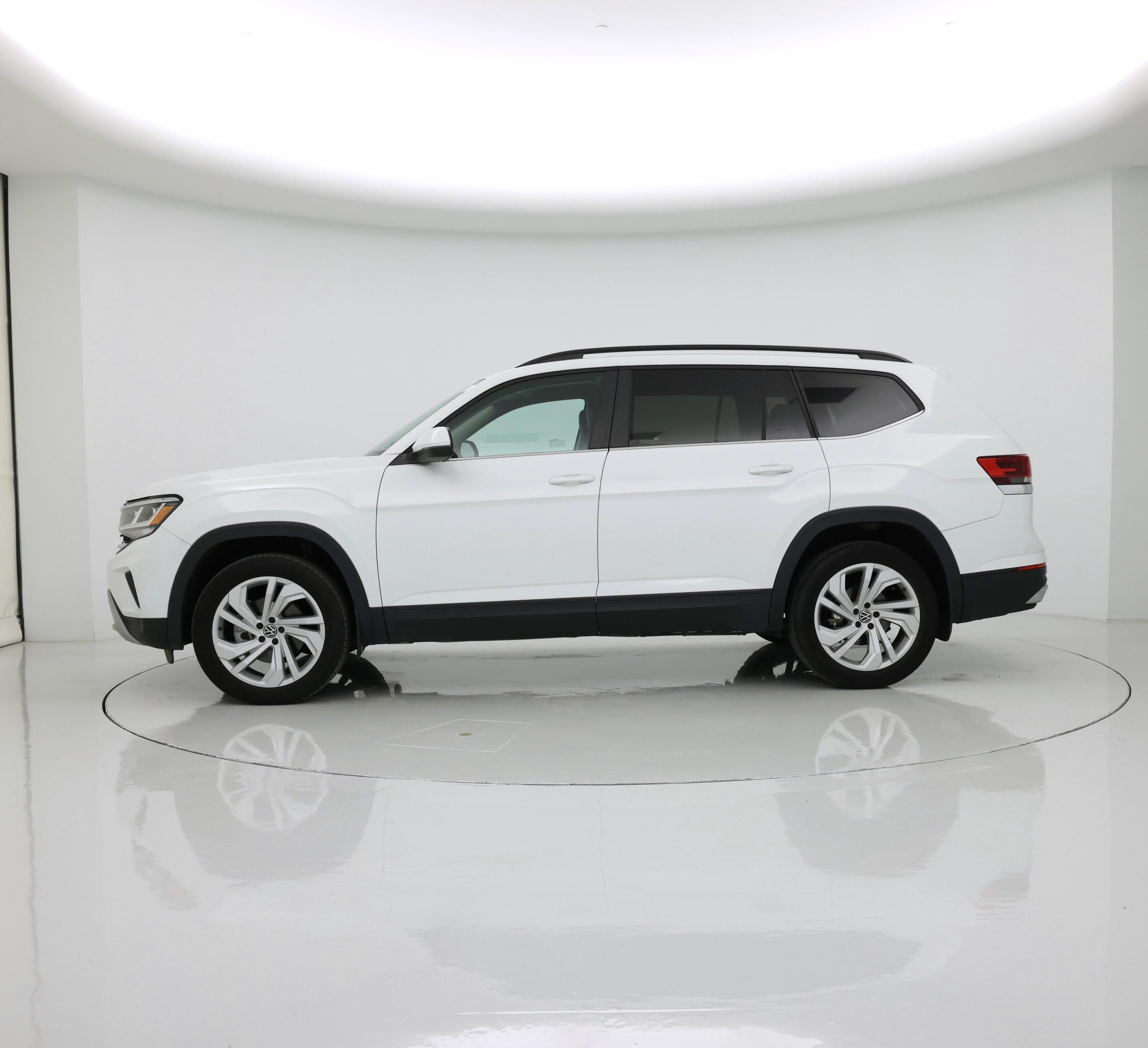 Thumbnail: 2022 Volkswagen Atlas - 3