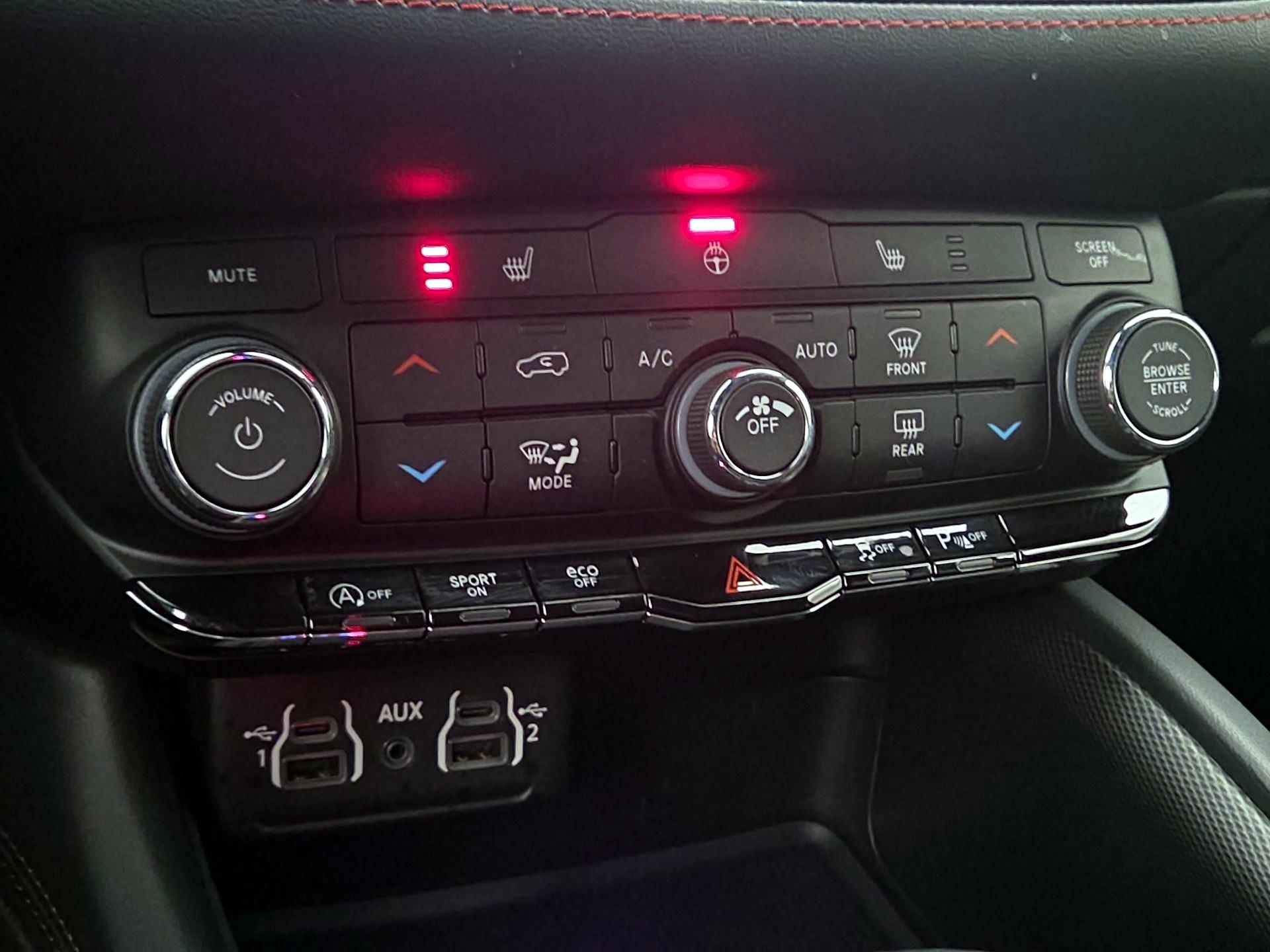 Thumbnail: 2023 Dodge Durango - 16