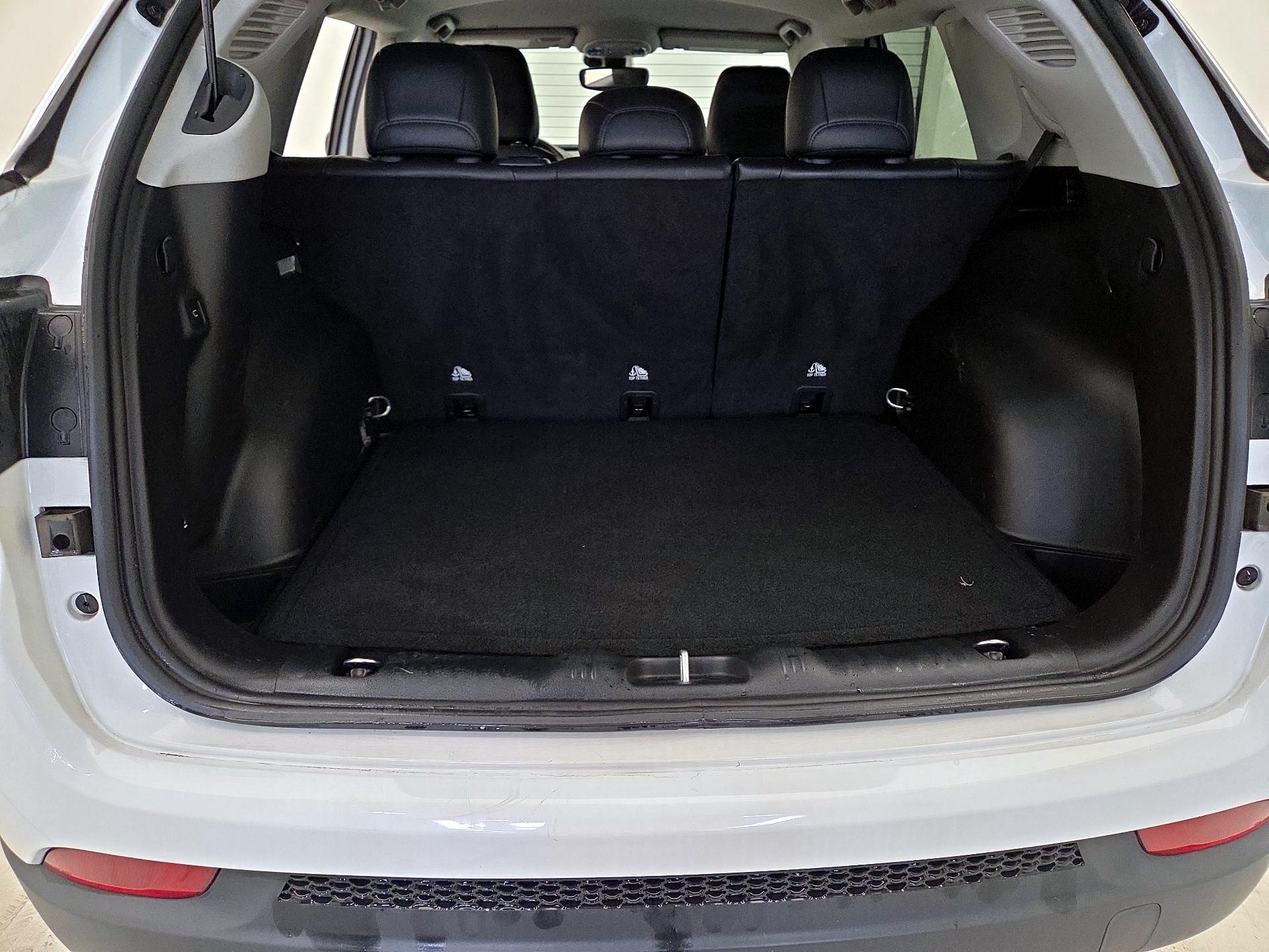 Thumbnail: 2022 Jeep Compass - 20