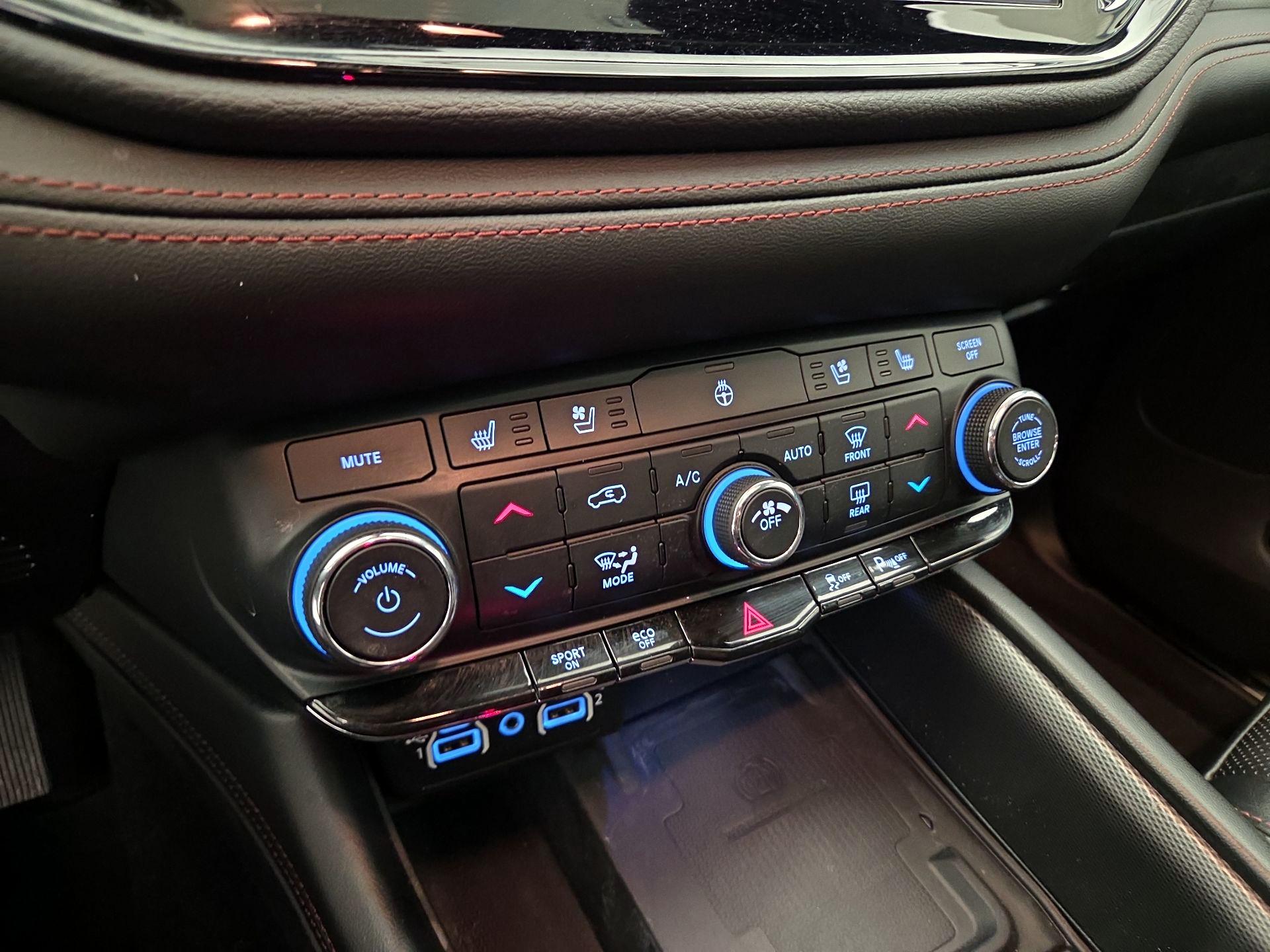 Thumbnail: 2022 Dodge Durango - 17