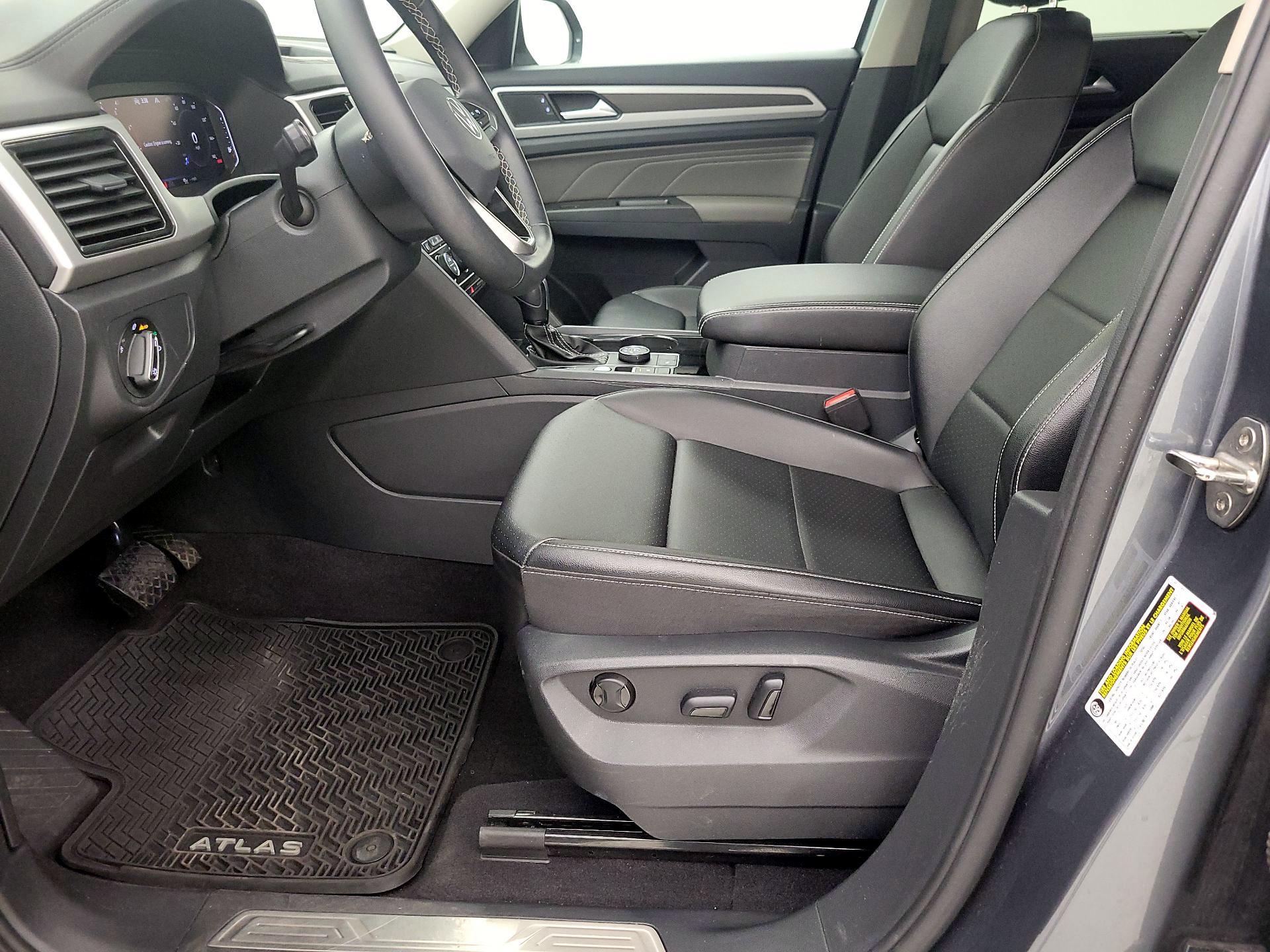 Thumbnail: 2023 Volkswagen Atlas - 11