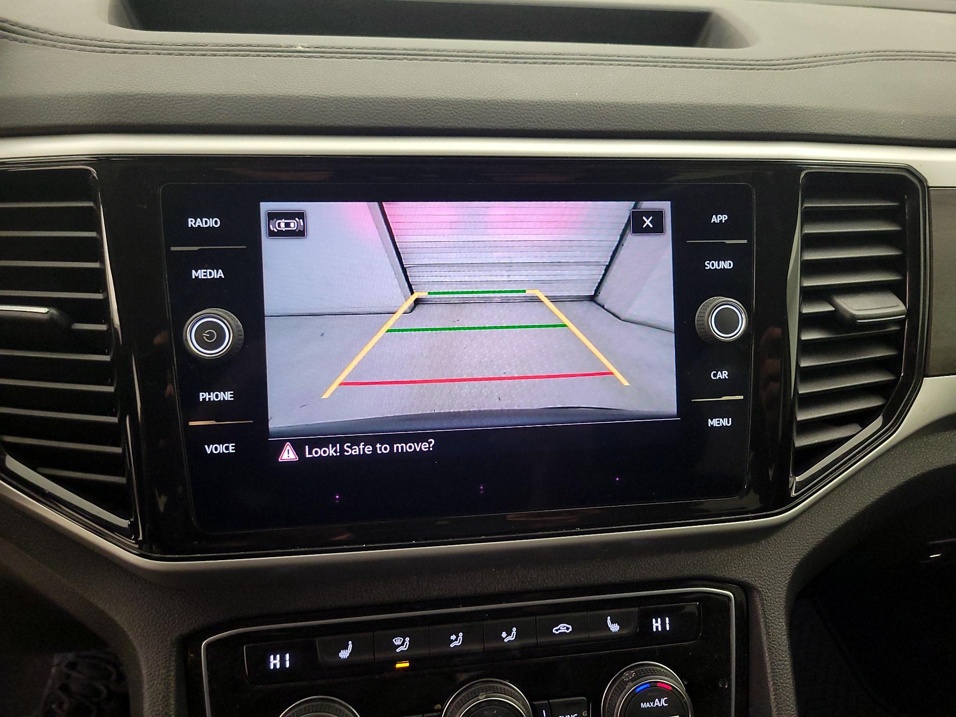 Thumbnail: 2023 Volkswagen Atlas - 14