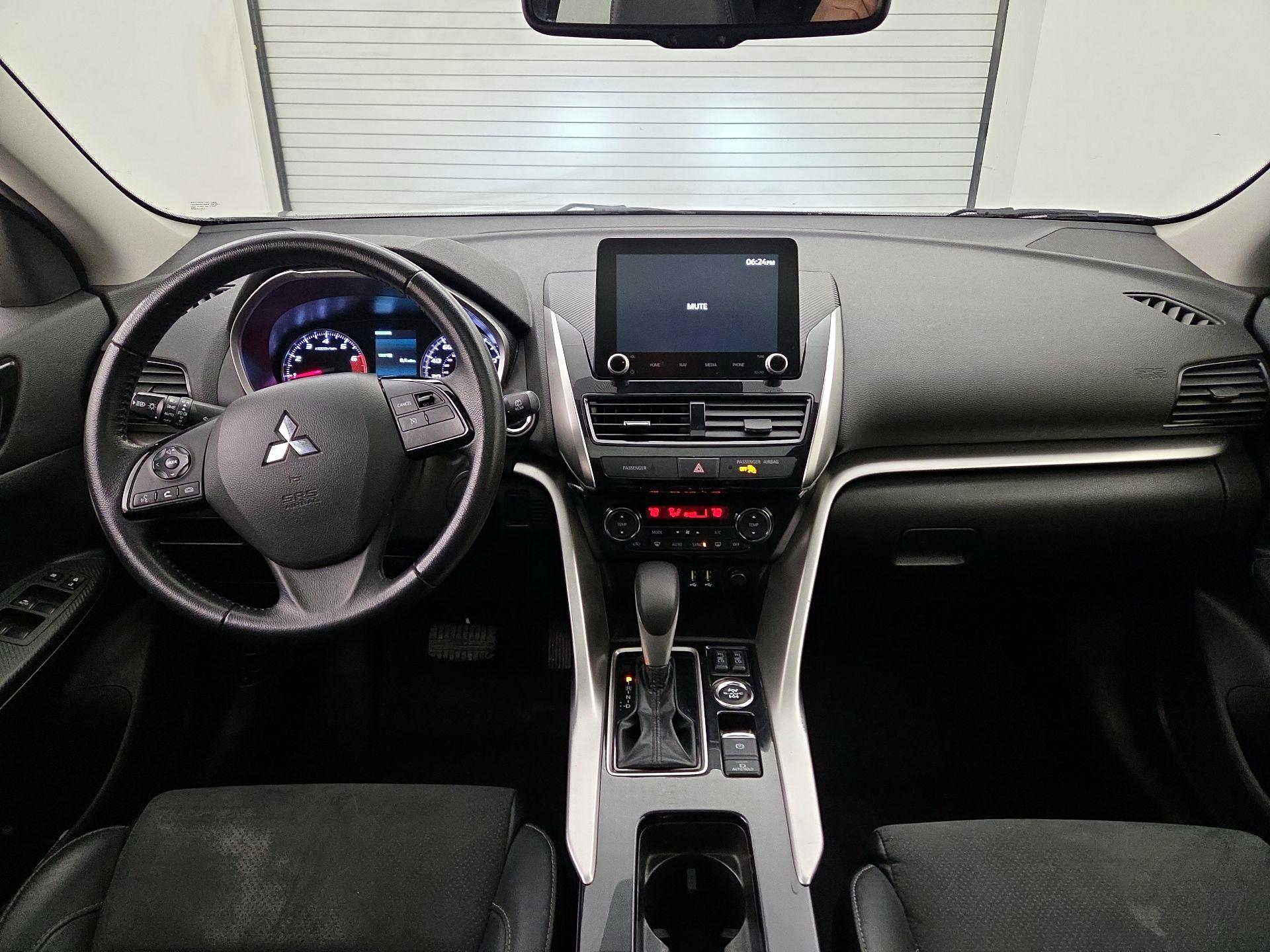 Thumbnail: 2023 Mitsubishi Eclipse Cross - 9