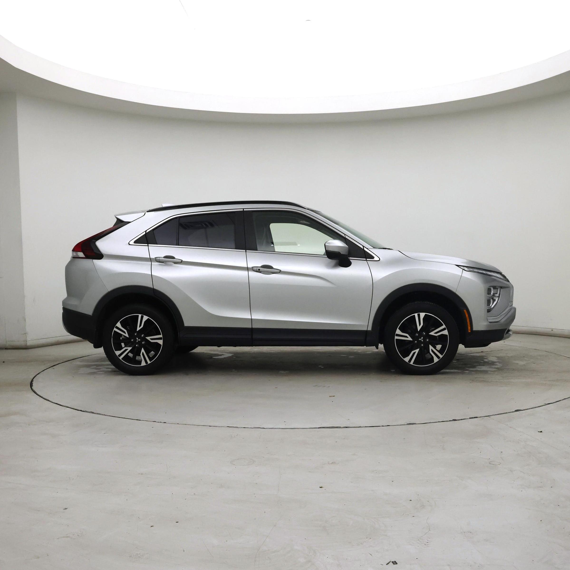 Thumbnail: 2023 Mitsubishi Eclipse Cross - 7