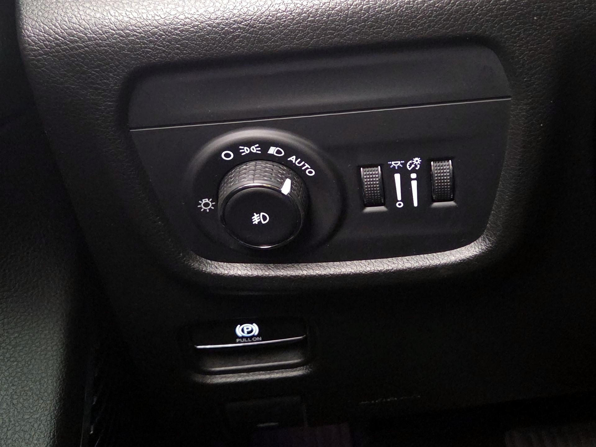 Thumbnail: 2022 Jeep Grand Cherokee L - 13