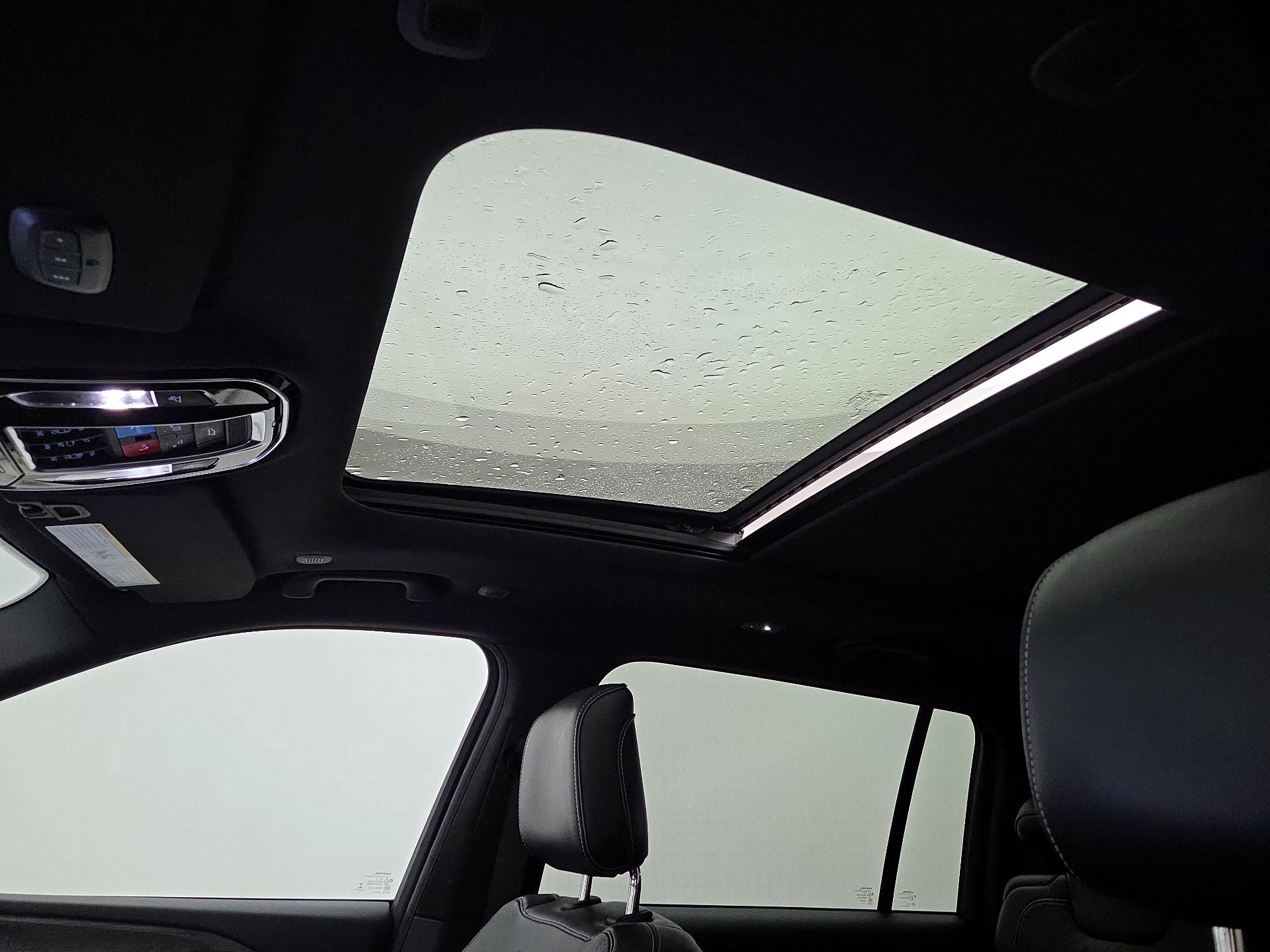 Thumbnail: 2022 Jeep Grand Cherokee L - 20