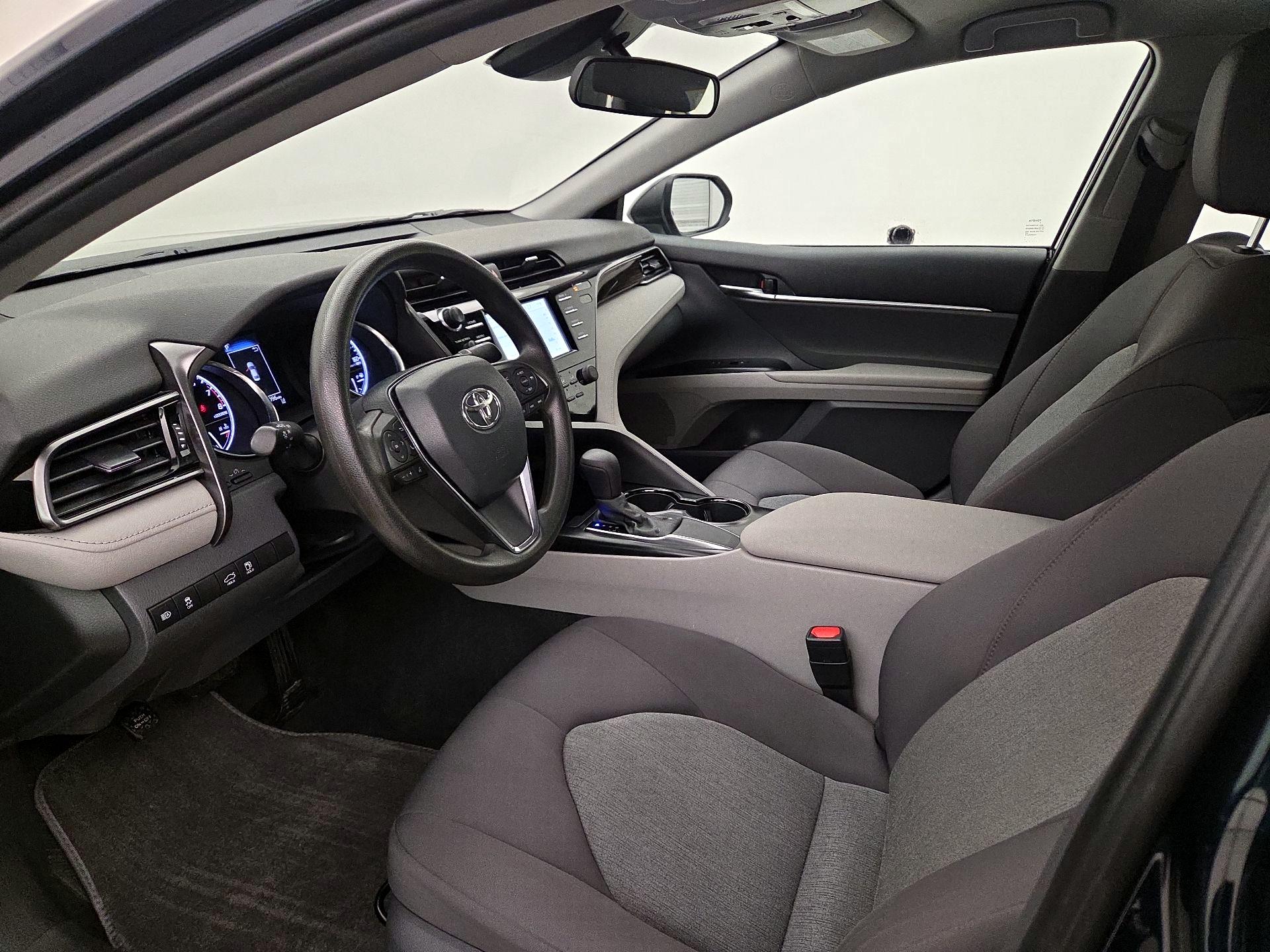 Thumbnail: 2020 Toyota Camry - 11