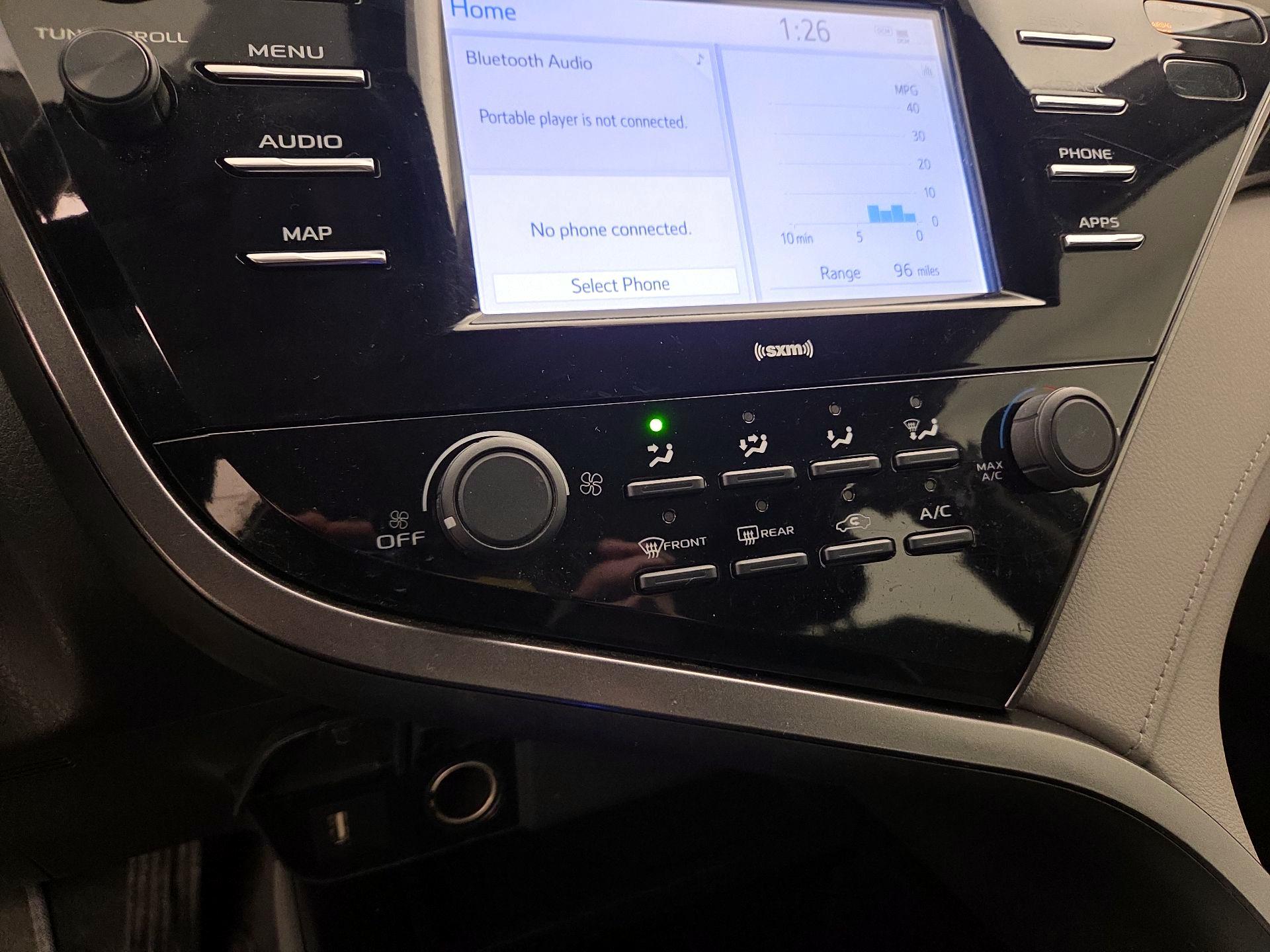 Thumbnail: 2020 Toyota Camry - 15