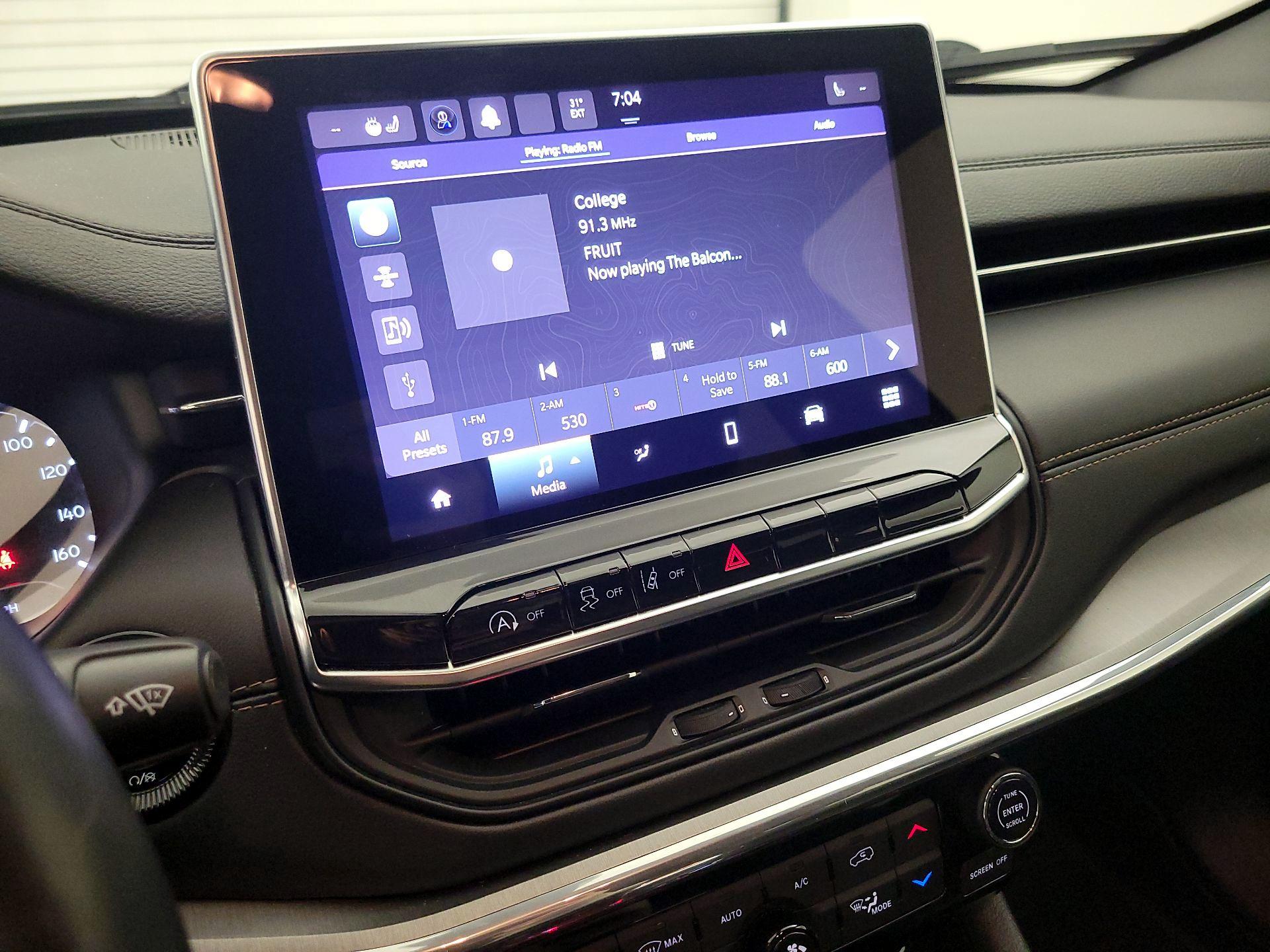 Thumbnail: 2022 Jeep Compass - 15