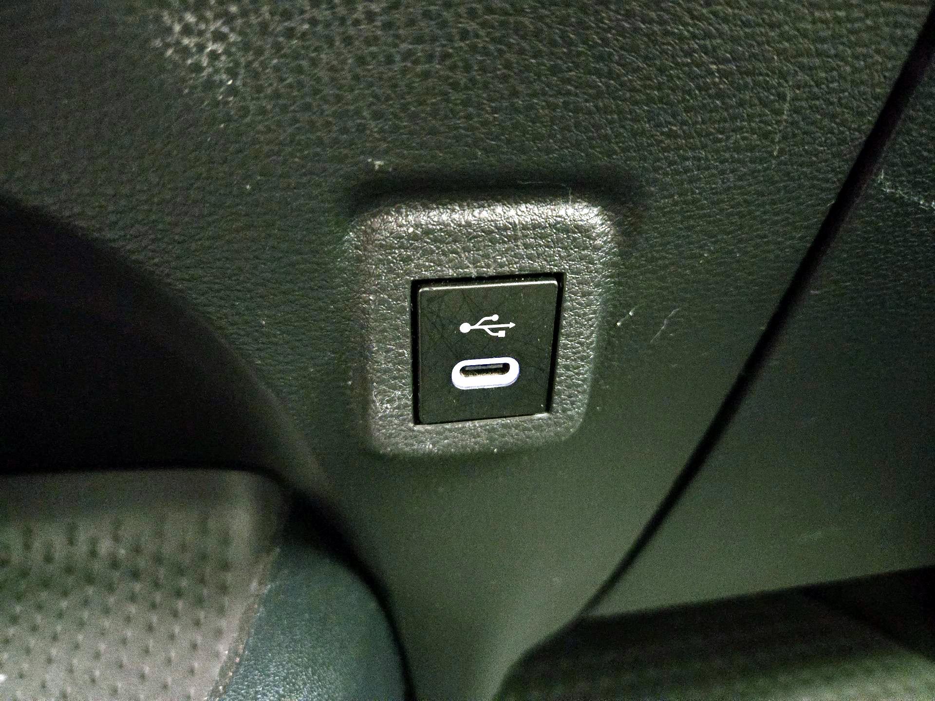 Thumbnail: 2023 Toyota Corolla - 18