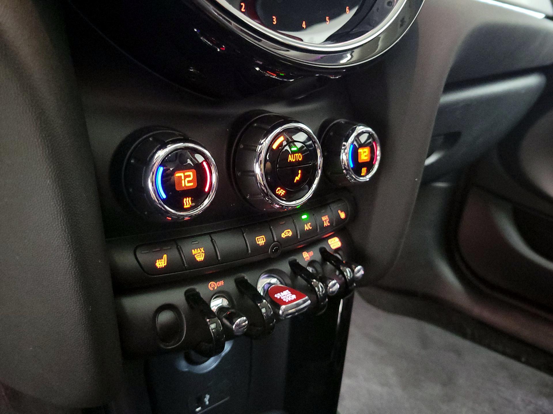 Thumbnail: 2024 MINI Cooper Hardtop - 17