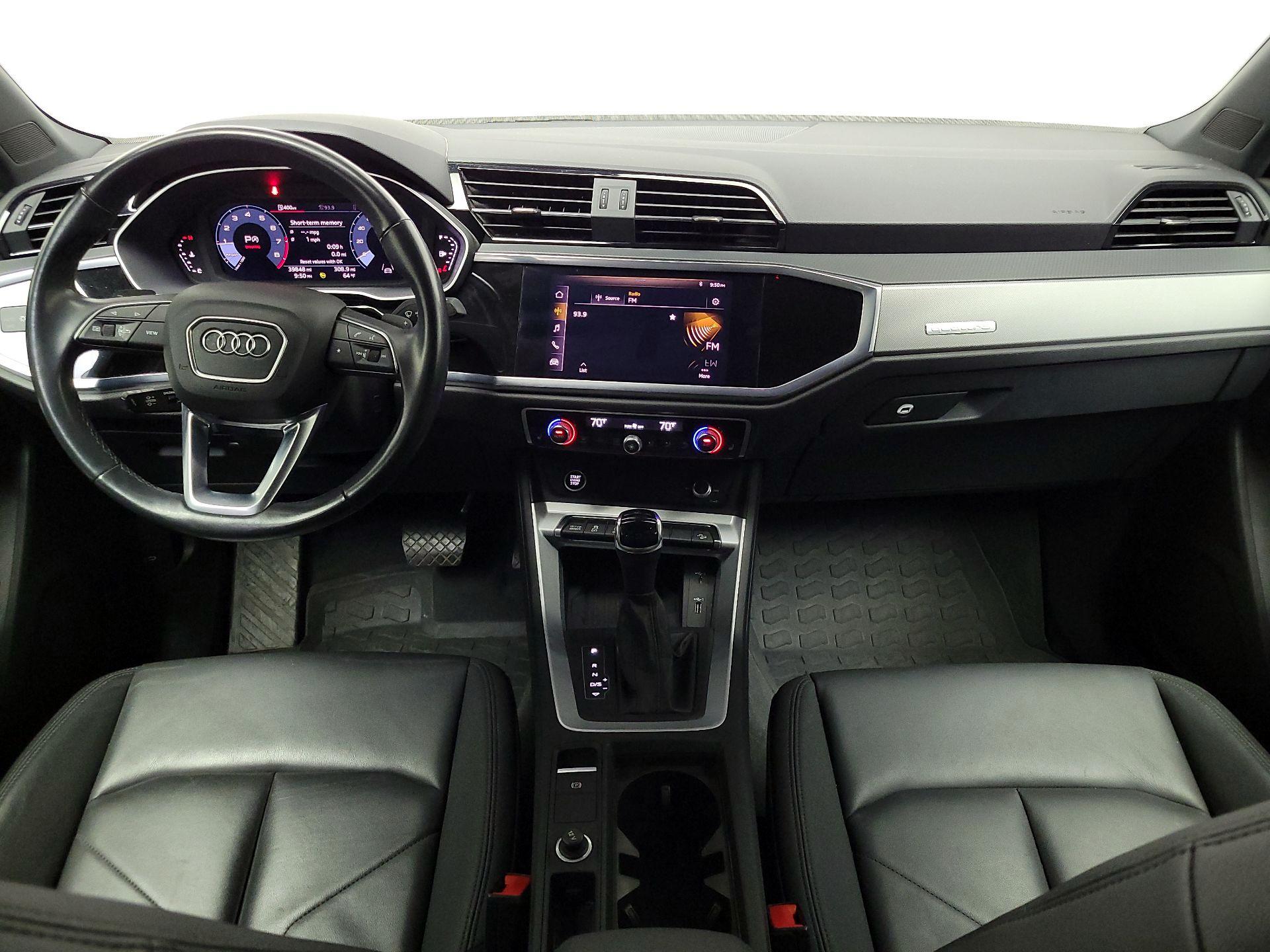 Thumbnail: 2021 Audi Q3 - 9