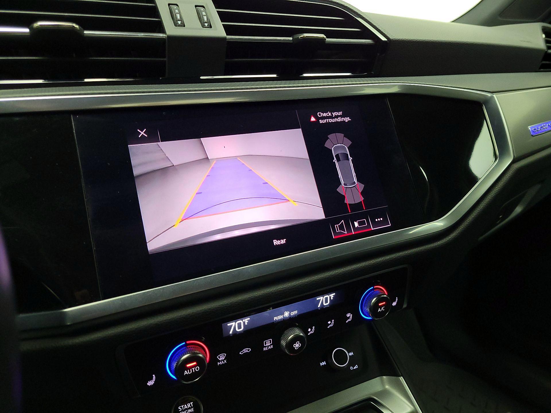 Thumbnail: 2021 Audi Q3 - 14