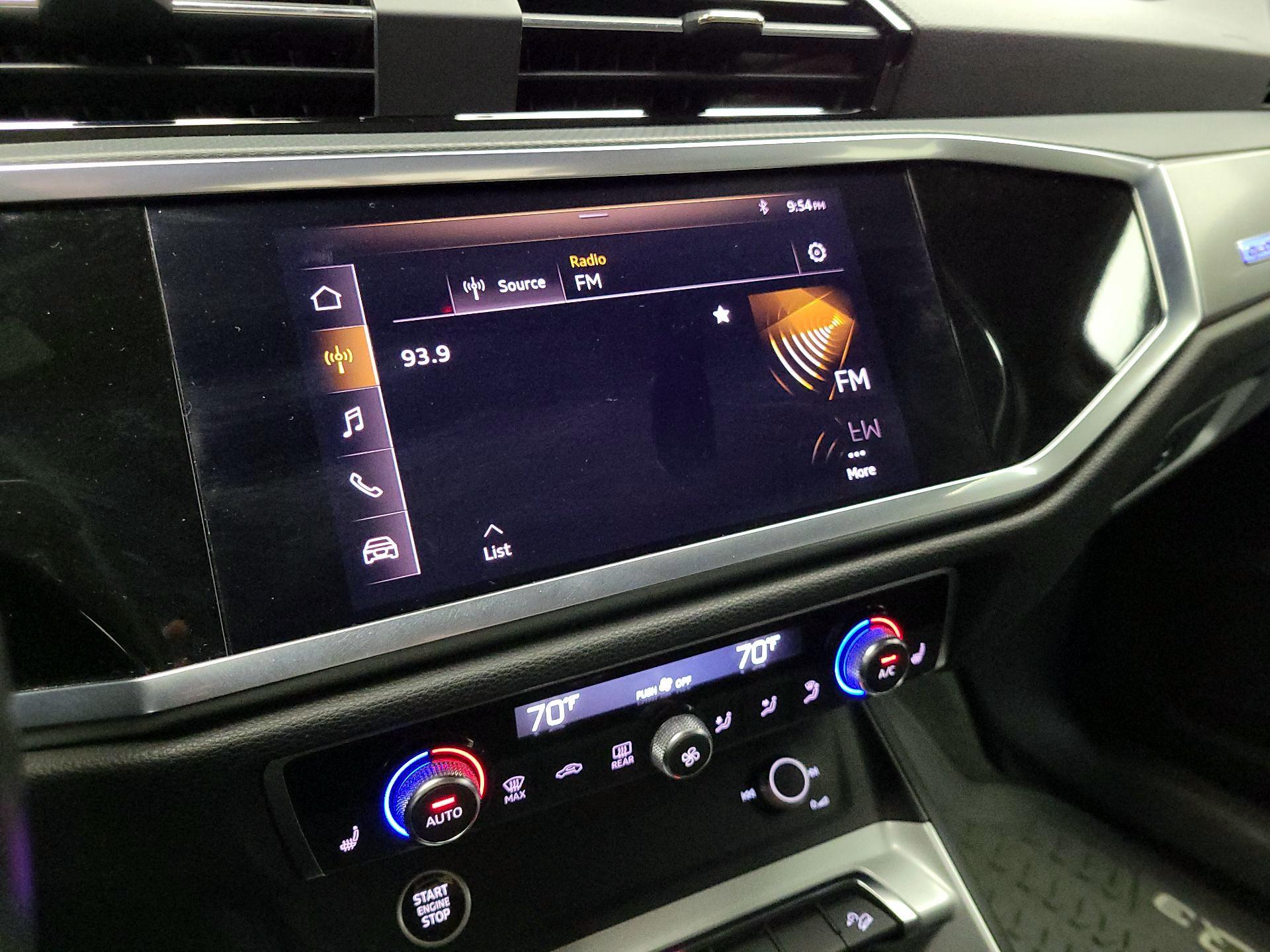 Thumbnail: 2021 Audi Q3 - 15