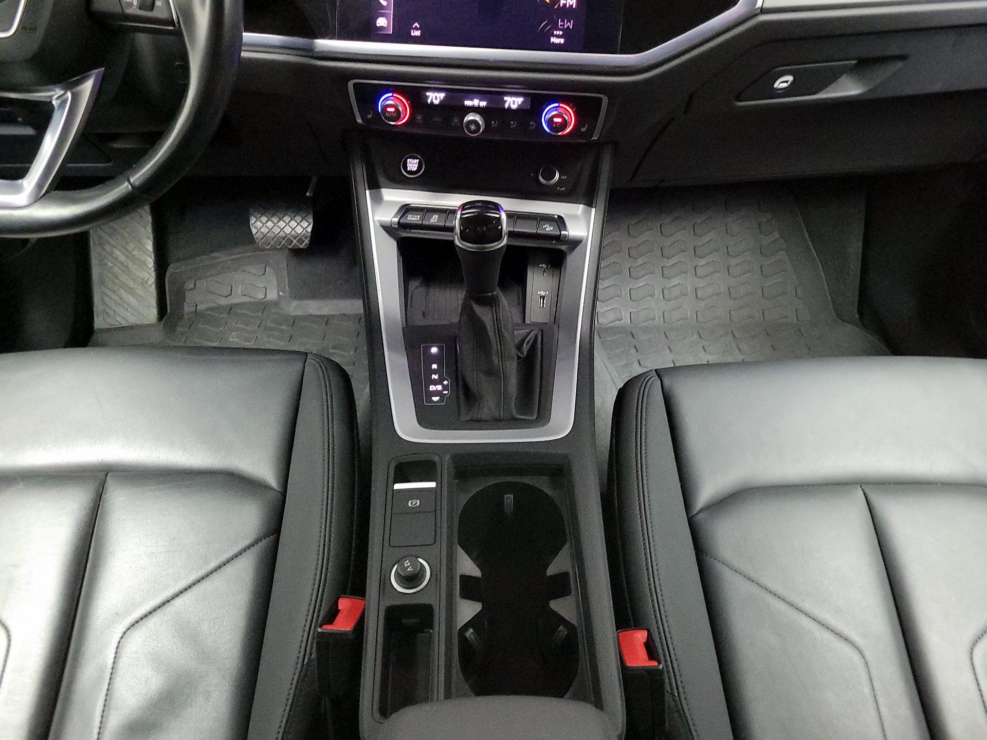 Thumbnail: 2021 Audi Q3 - 17