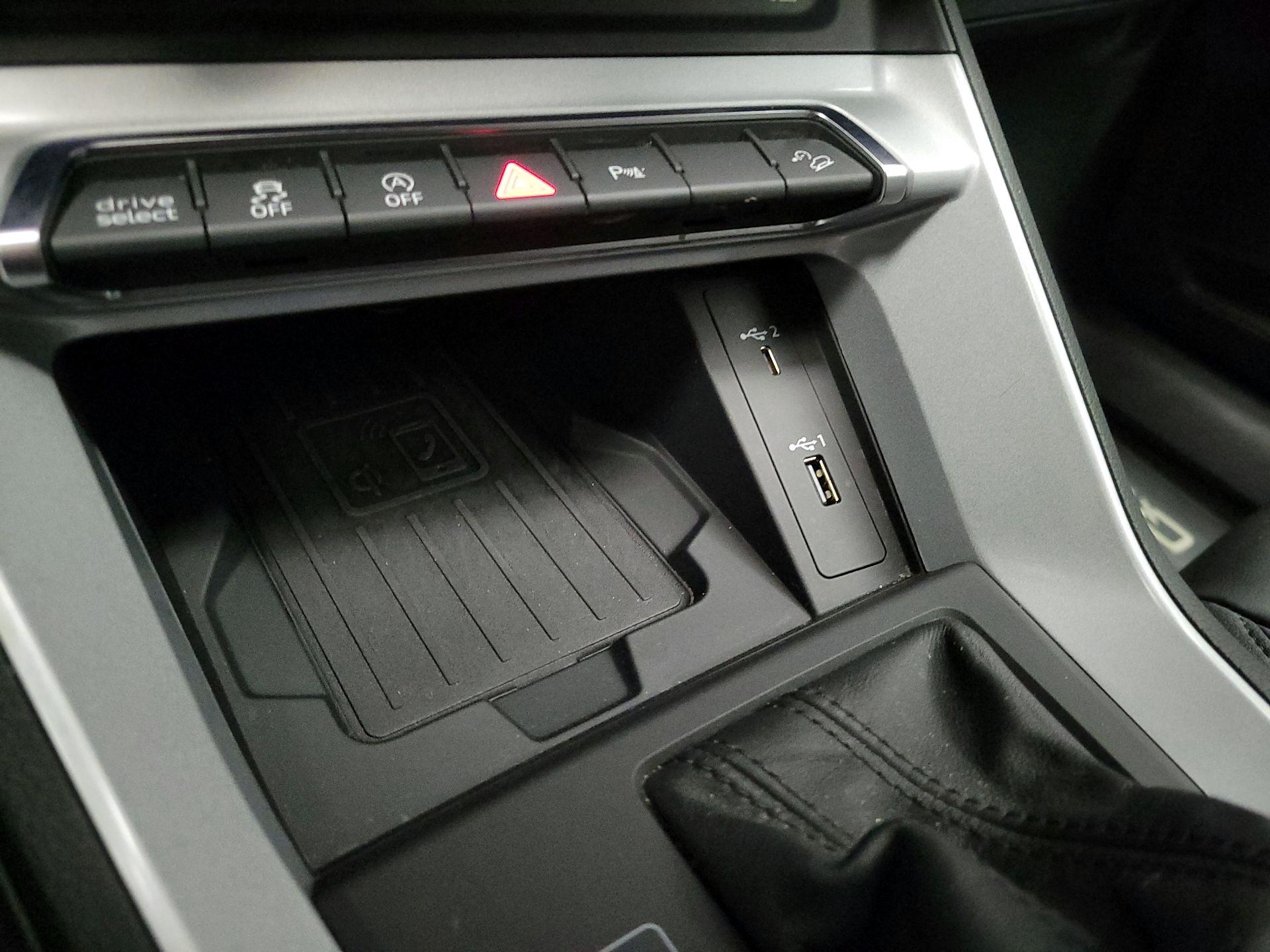 Thumbnail: 2021 Audi Q3 - 18