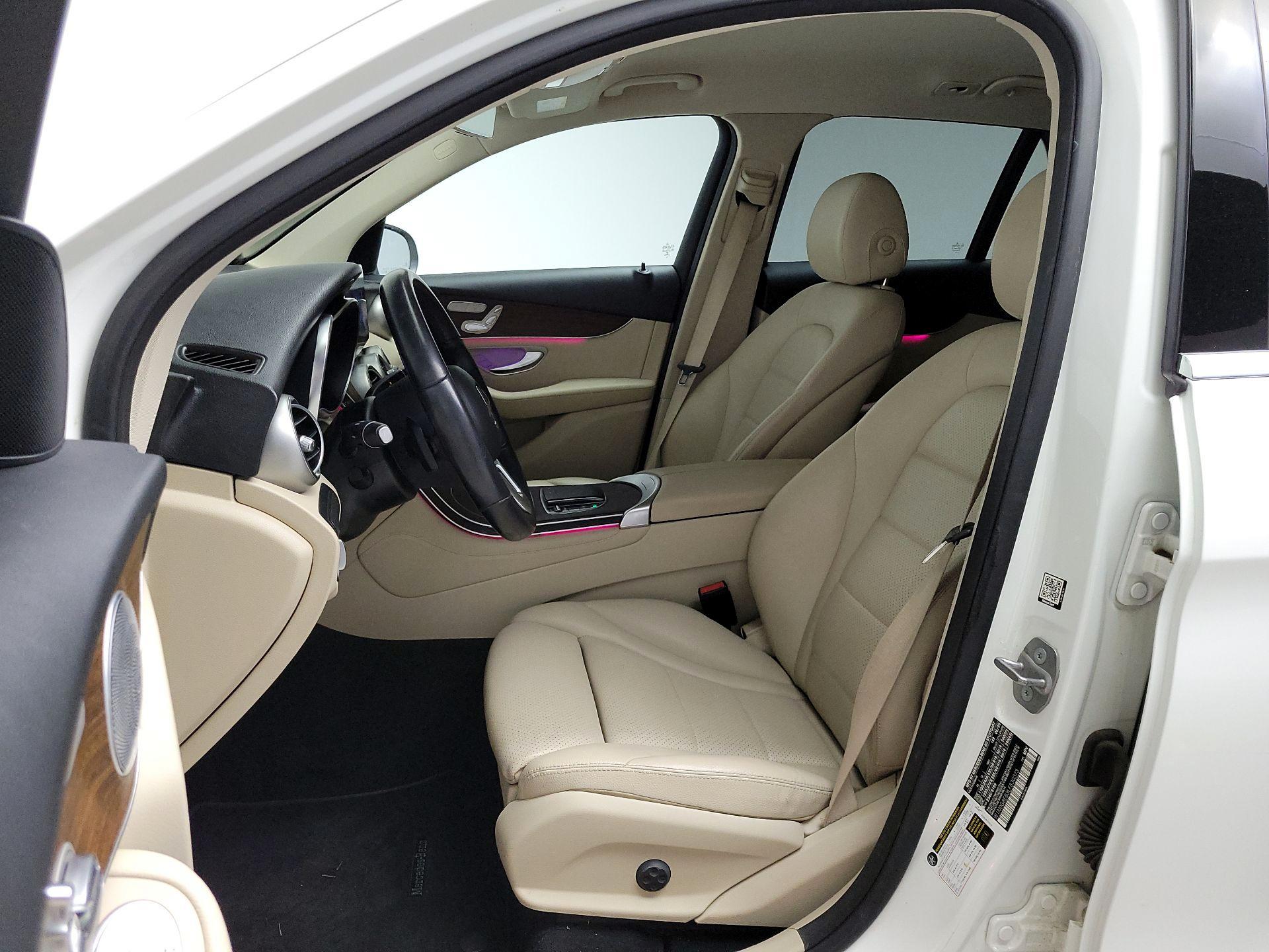 Thumbnail: 2020 Mercedes-Benz GLC - 11