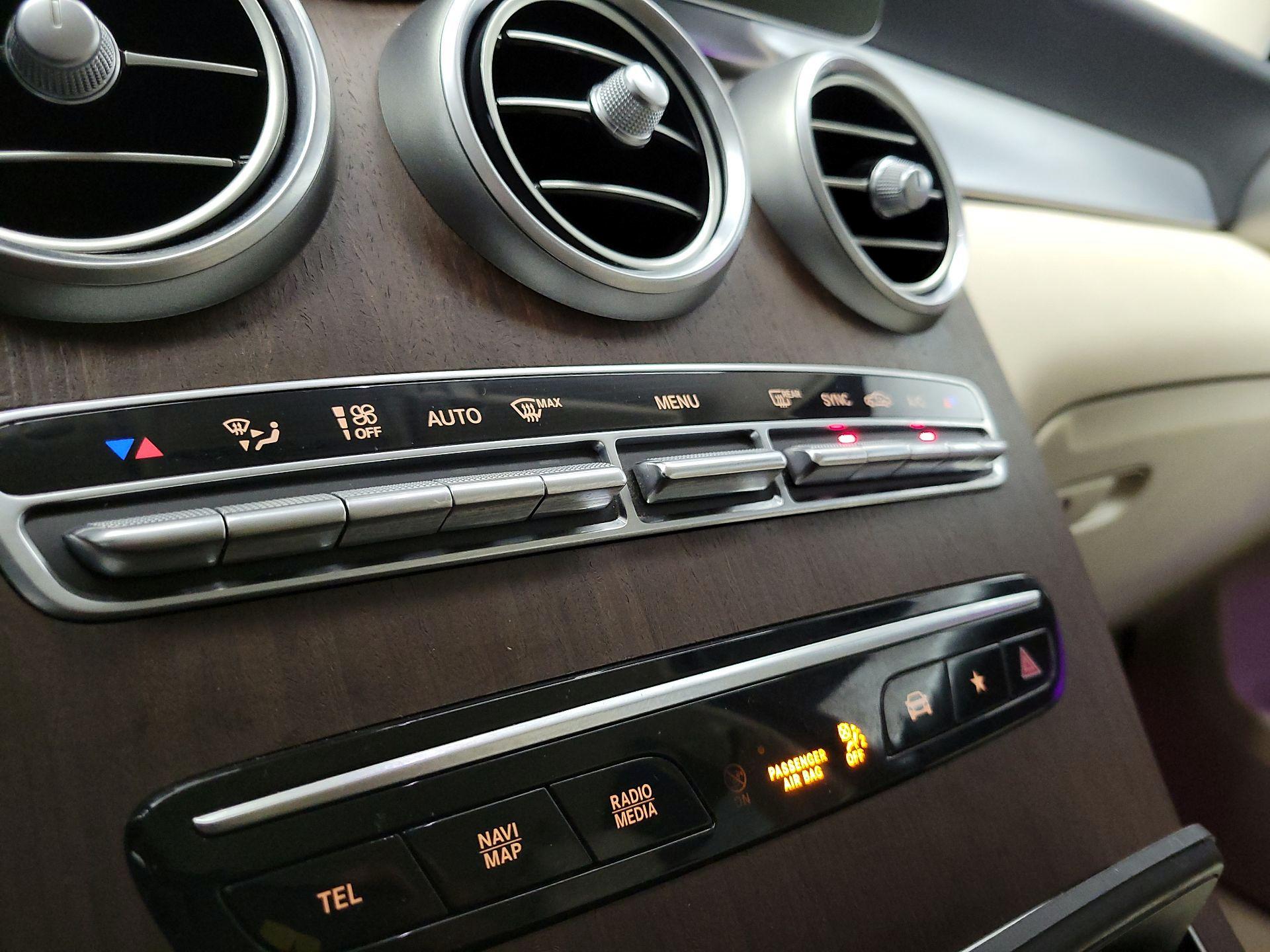 Thumbnail: 2020 Mercedes-Benz GLC - 16