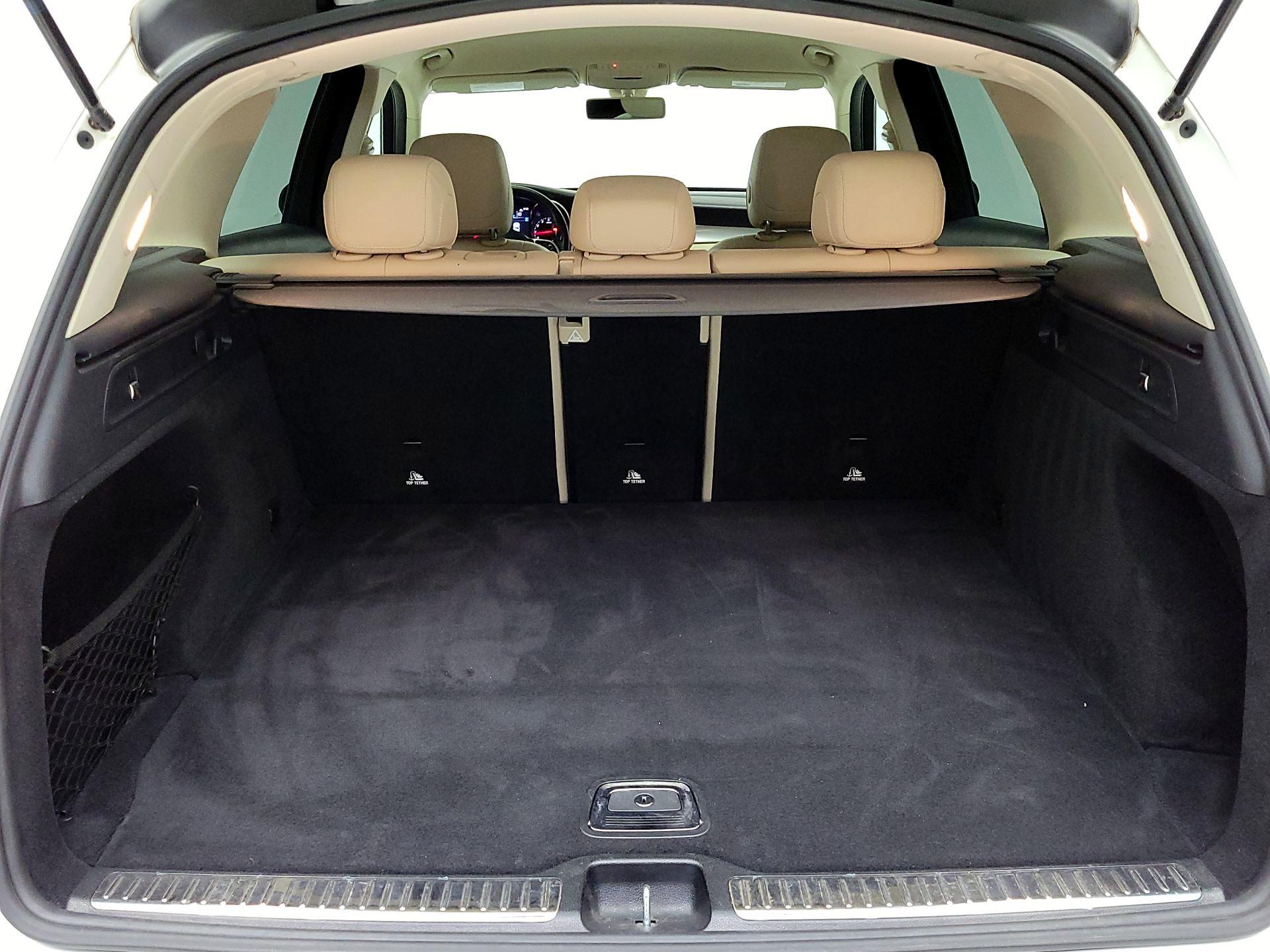 Thumbnail: 2020 Mercedes-Benz GLC - 20