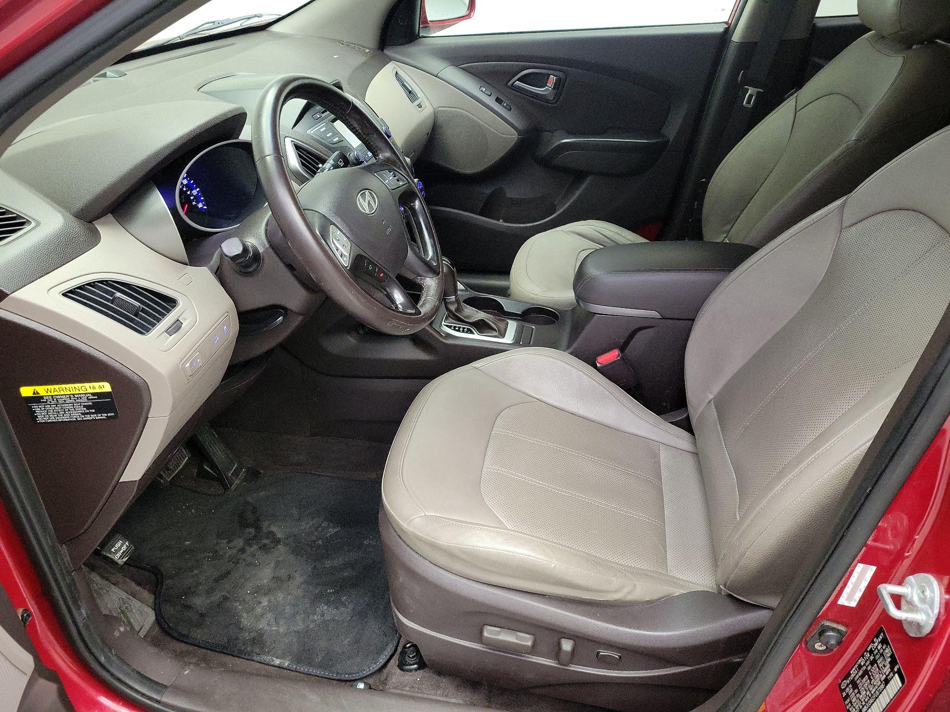 Thumbnail: 2015 Hyundai Tucson - 11