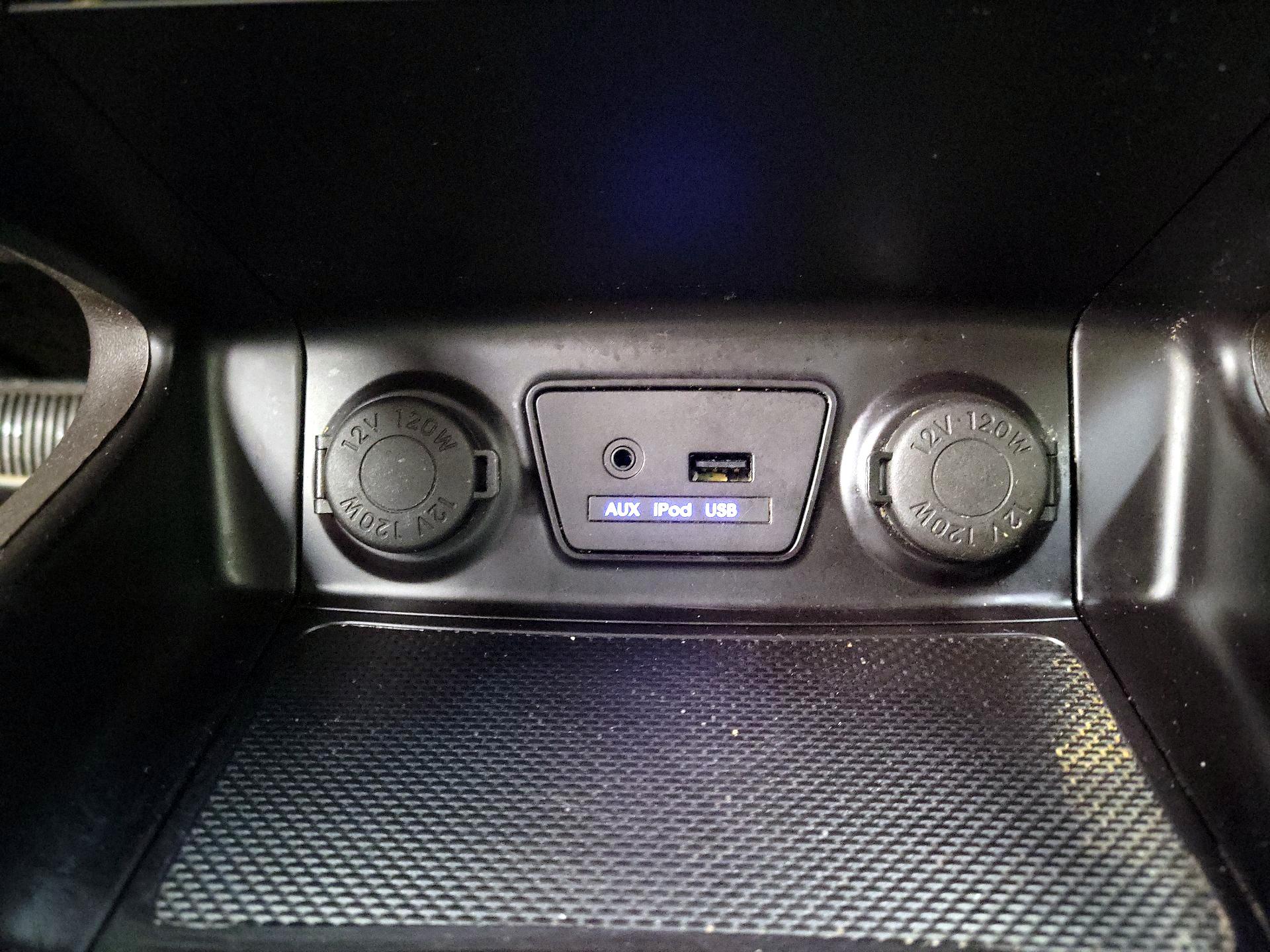 Thumbnail: 2015 Hyundai Tucson - 18