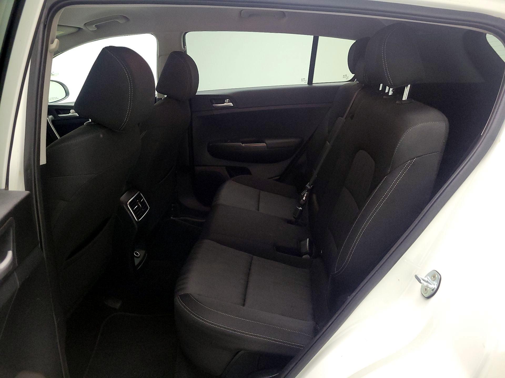 Thumbnail: 2019 Kia Sportage - 17