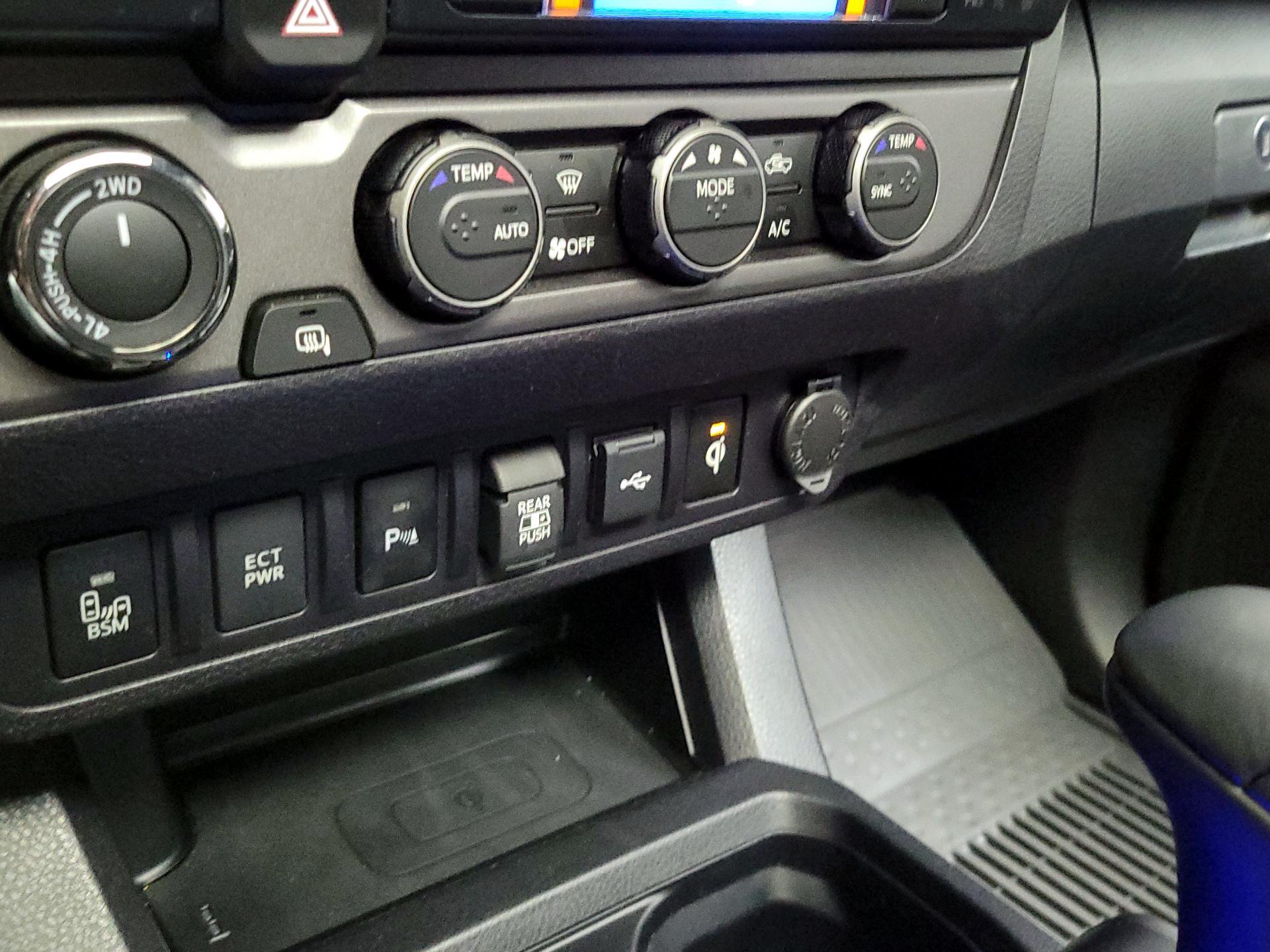 Thumbnail: 2023 Toyota Tacoma - 19