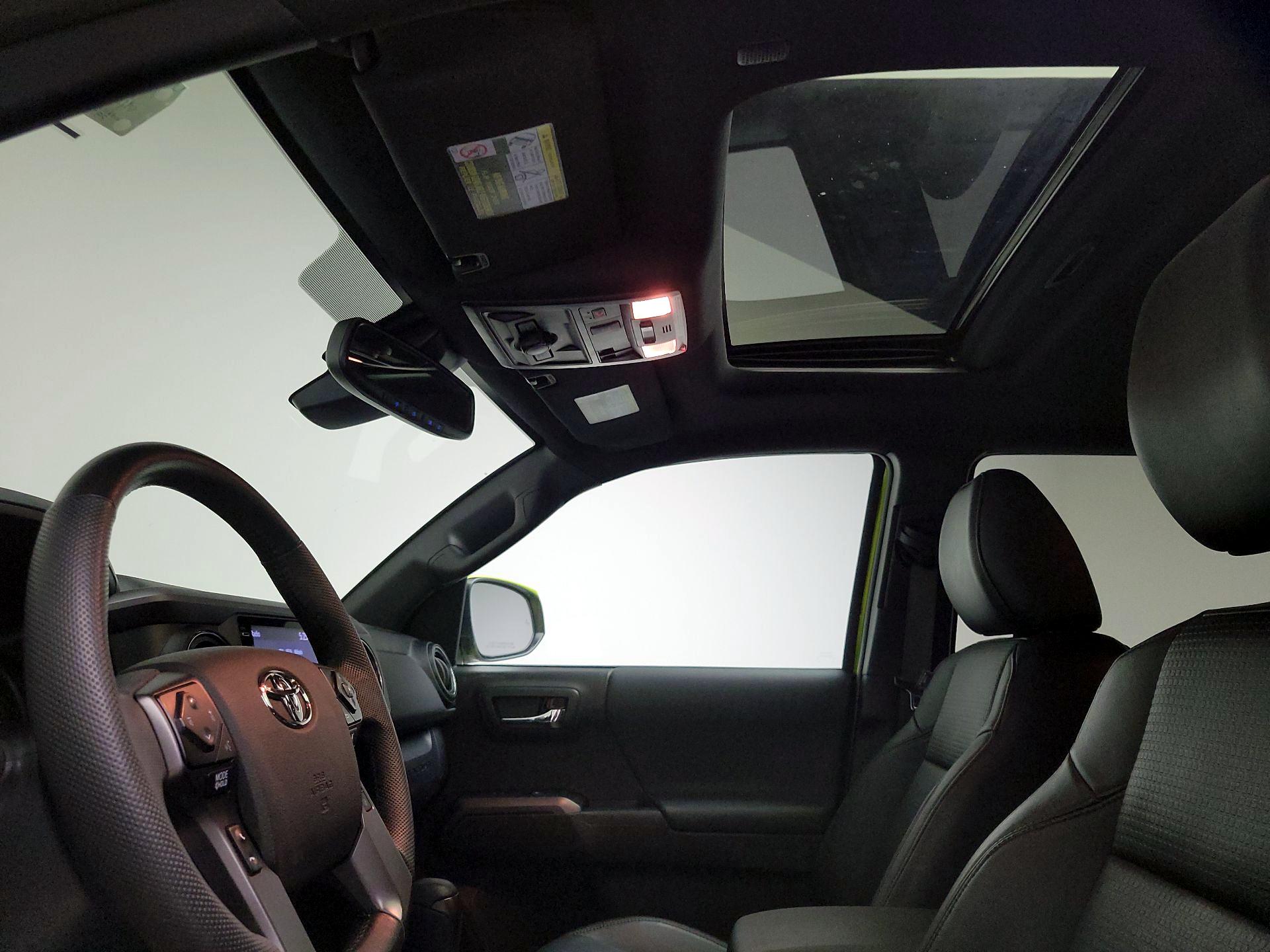 Thumbnail: 2023 Toyota Tacoma - 20