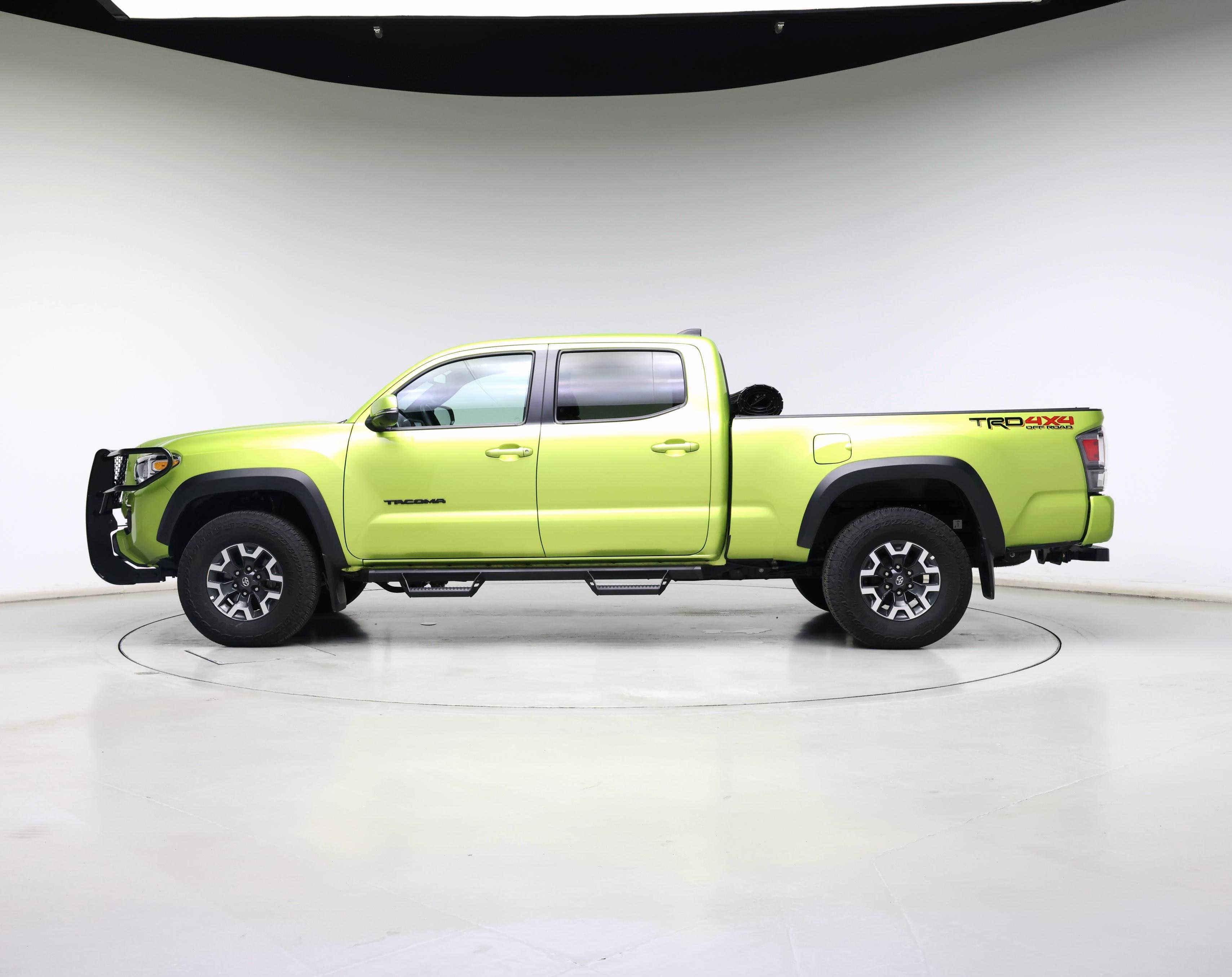 Thumbnail: 2023 Toyota Tacoma - 3