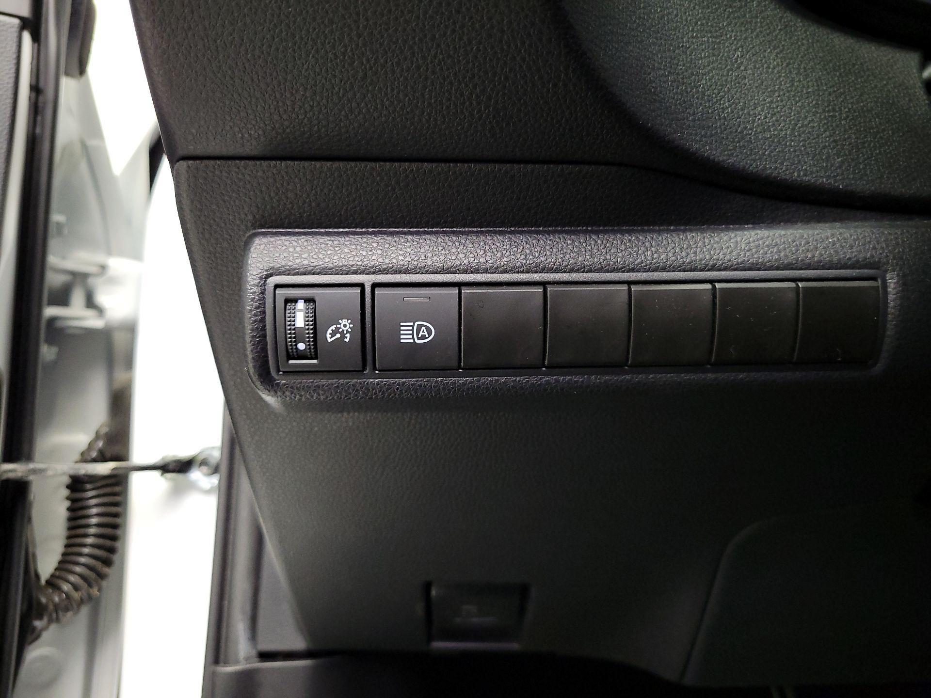 Thumbnail: 2025 Toyota Corolla - 13