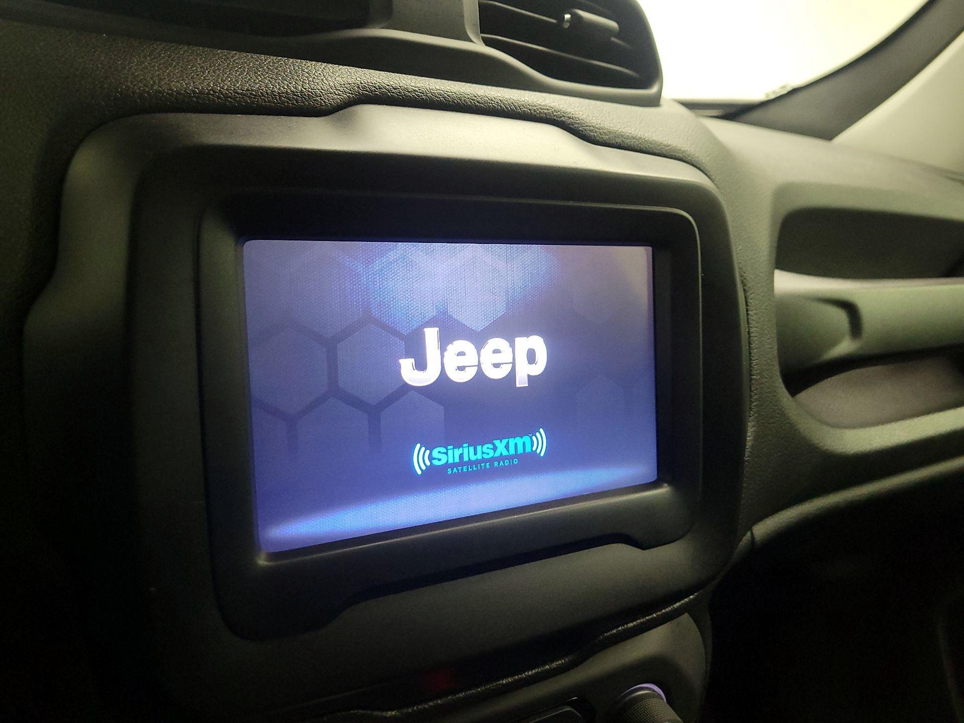 Thumbnail: 2018 Jeep Renegade - 13