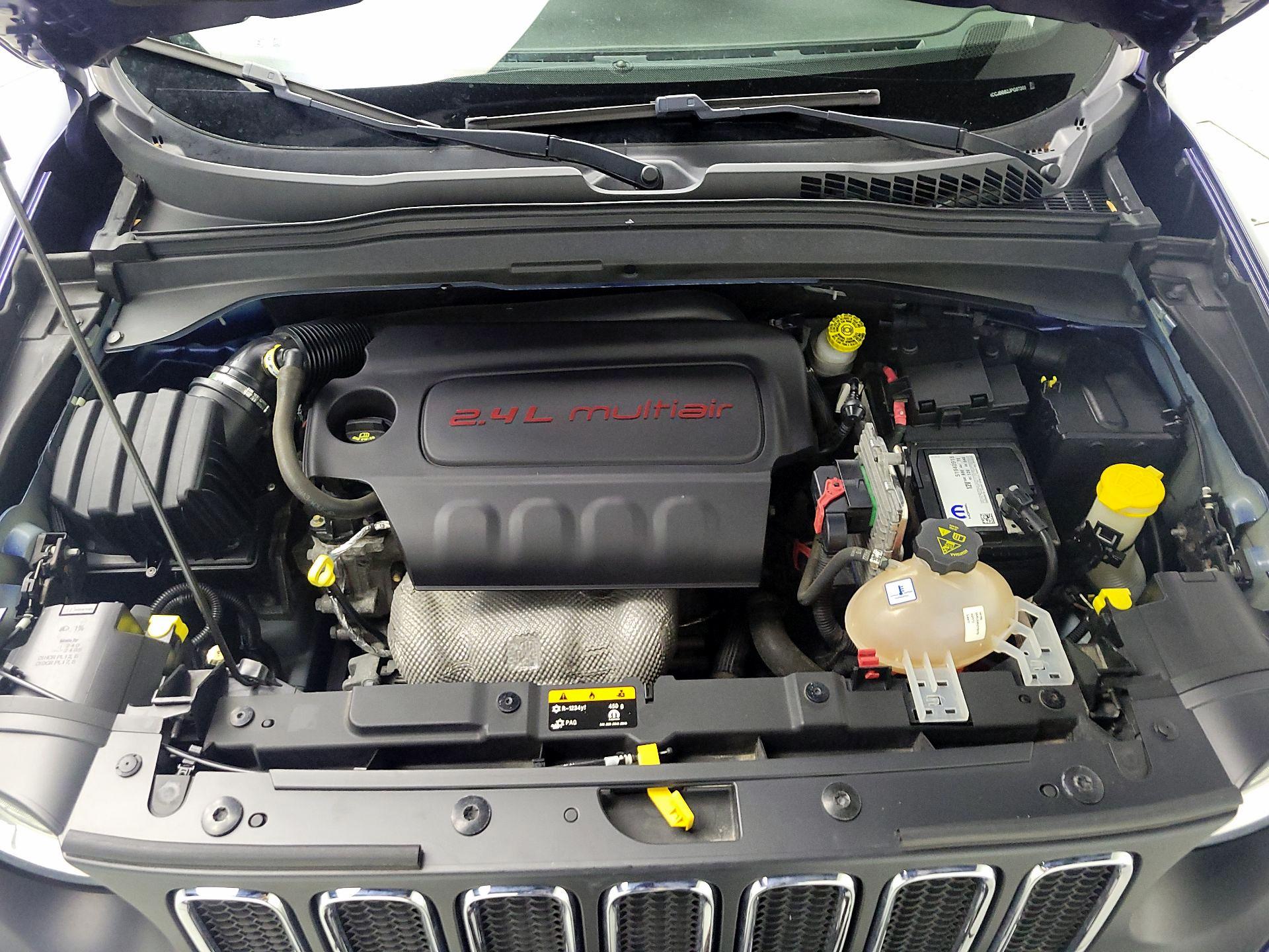 Thumbnail: 2018 Jeep Renegade - 17