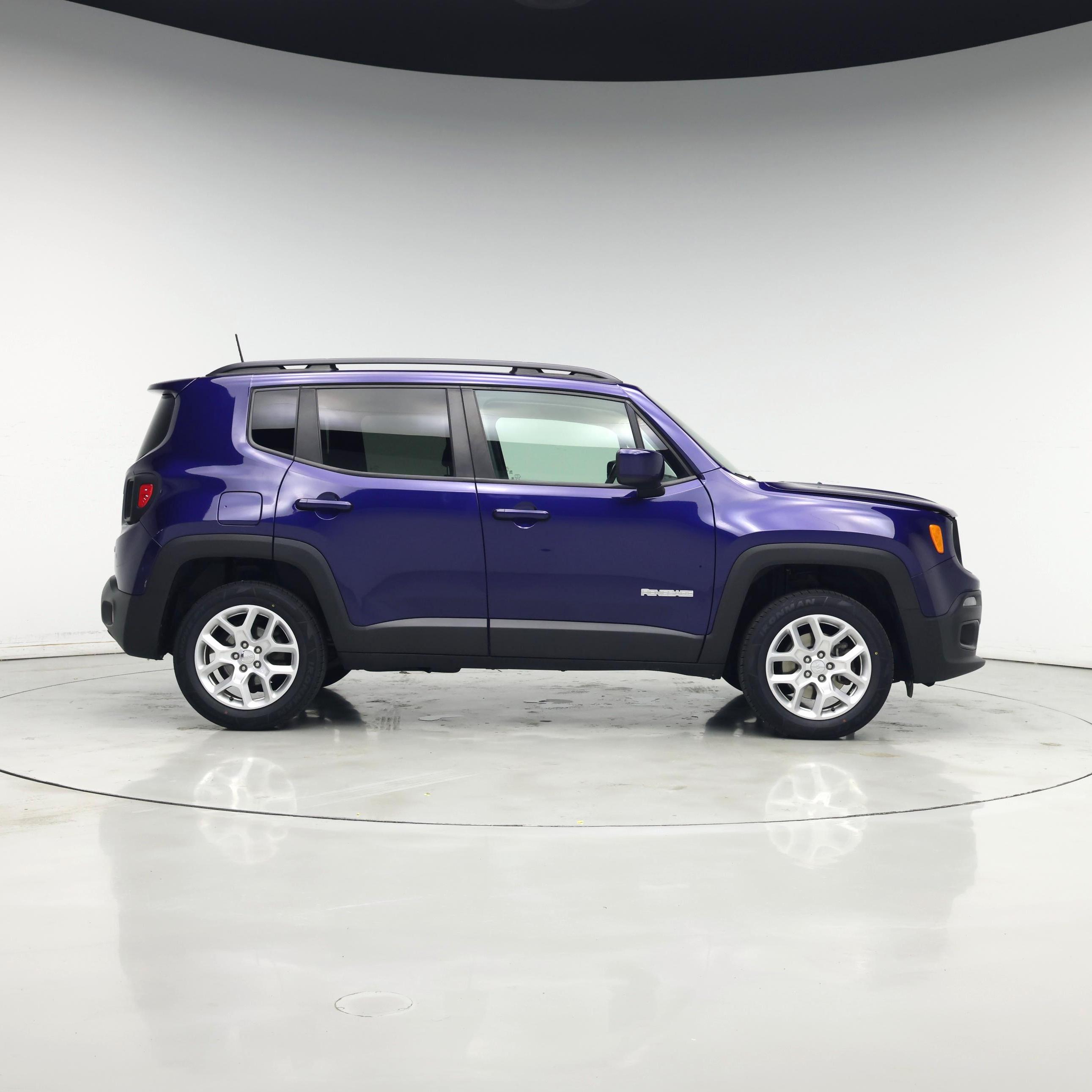 Thumbnail: 2018 Jeep Renegade - 7