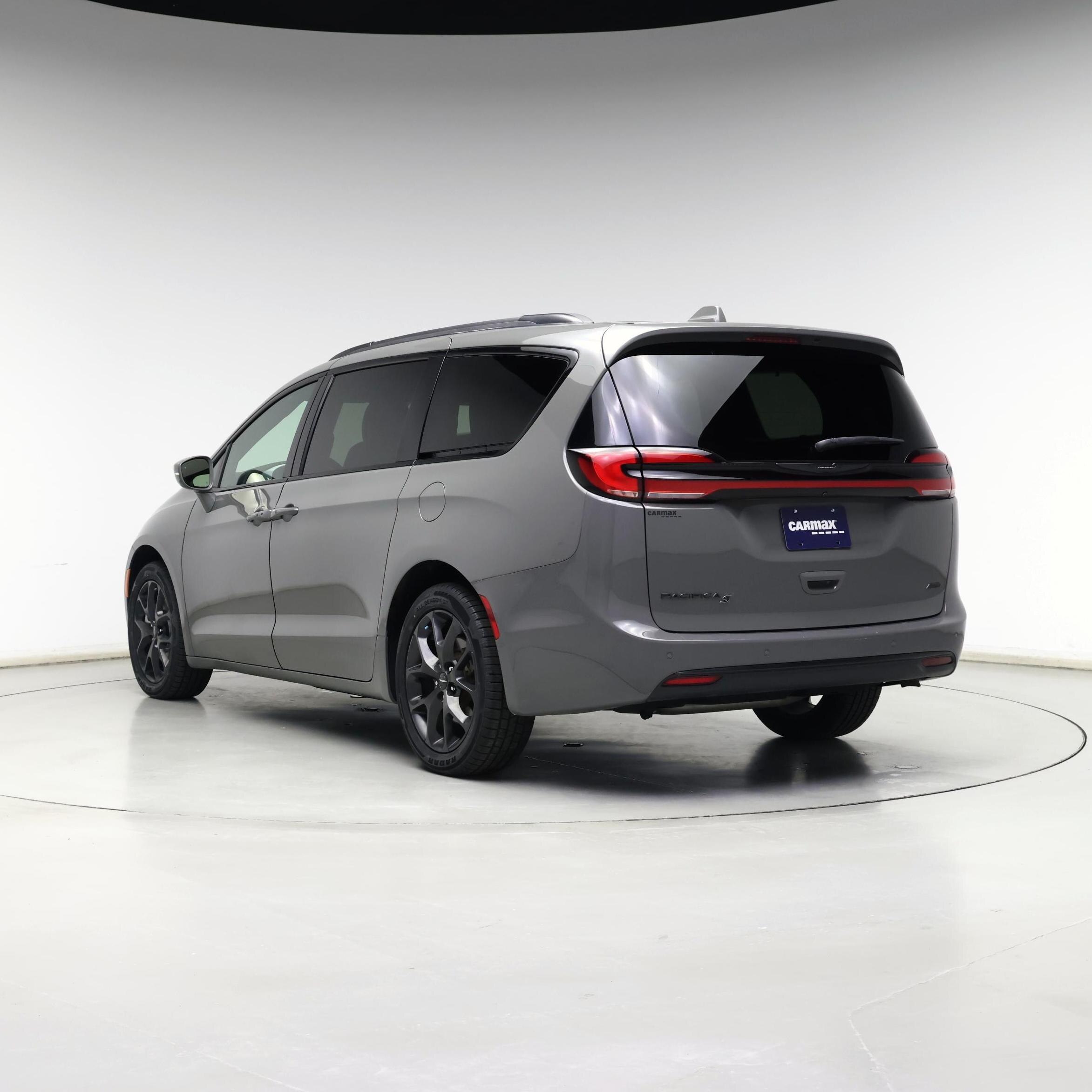 Thumbnail: 2021 Chrysler Pacifica - 2