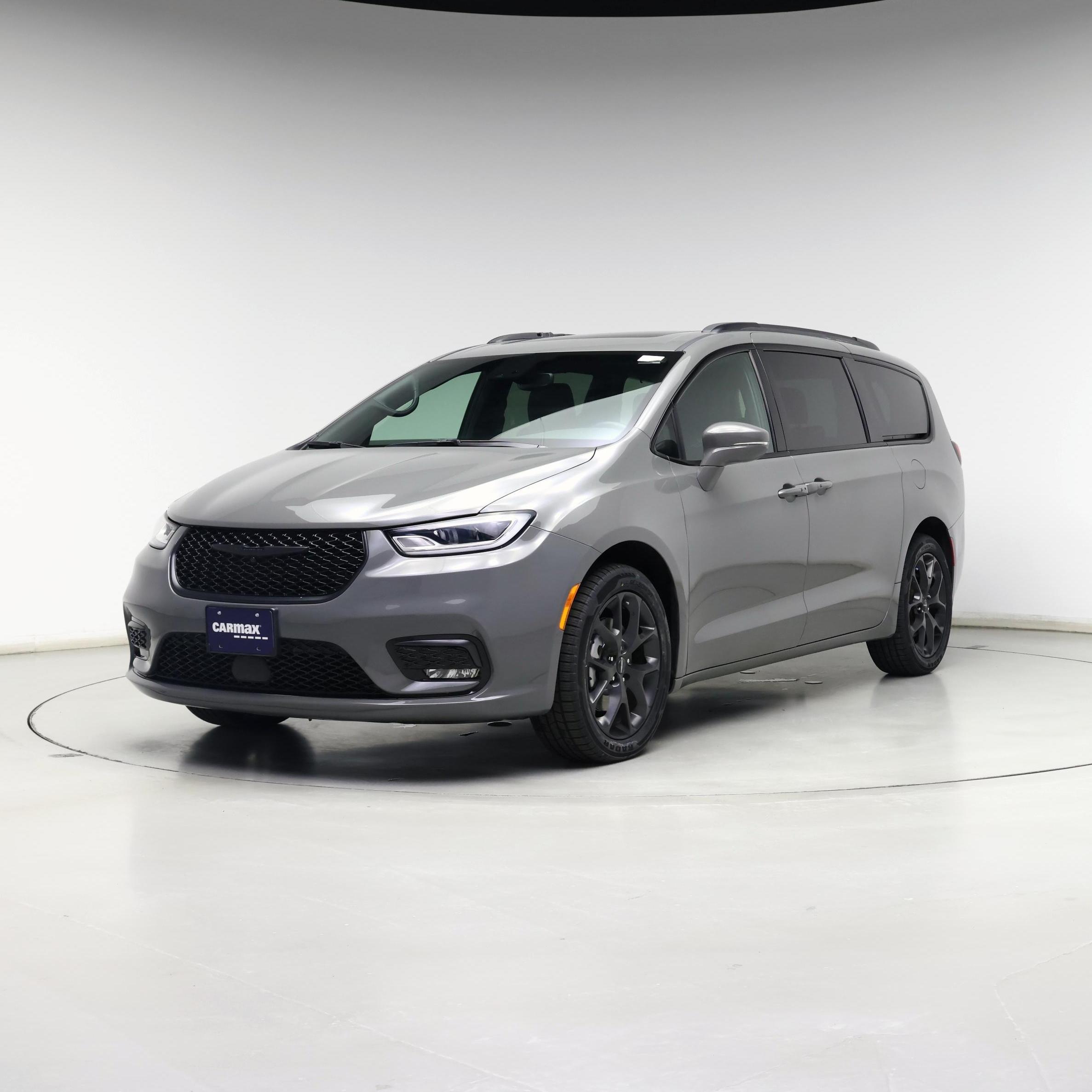 Thumbnail: 2021 Chrysler Pacifica - 4