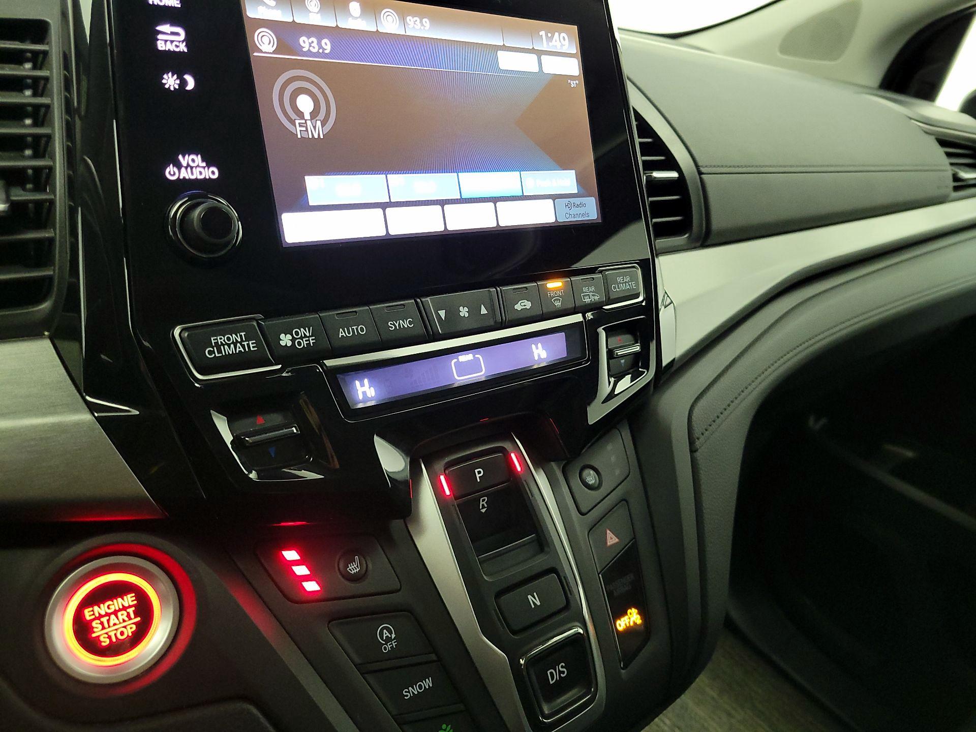 Thumbnail: 2021 Honda Odyssey - 16