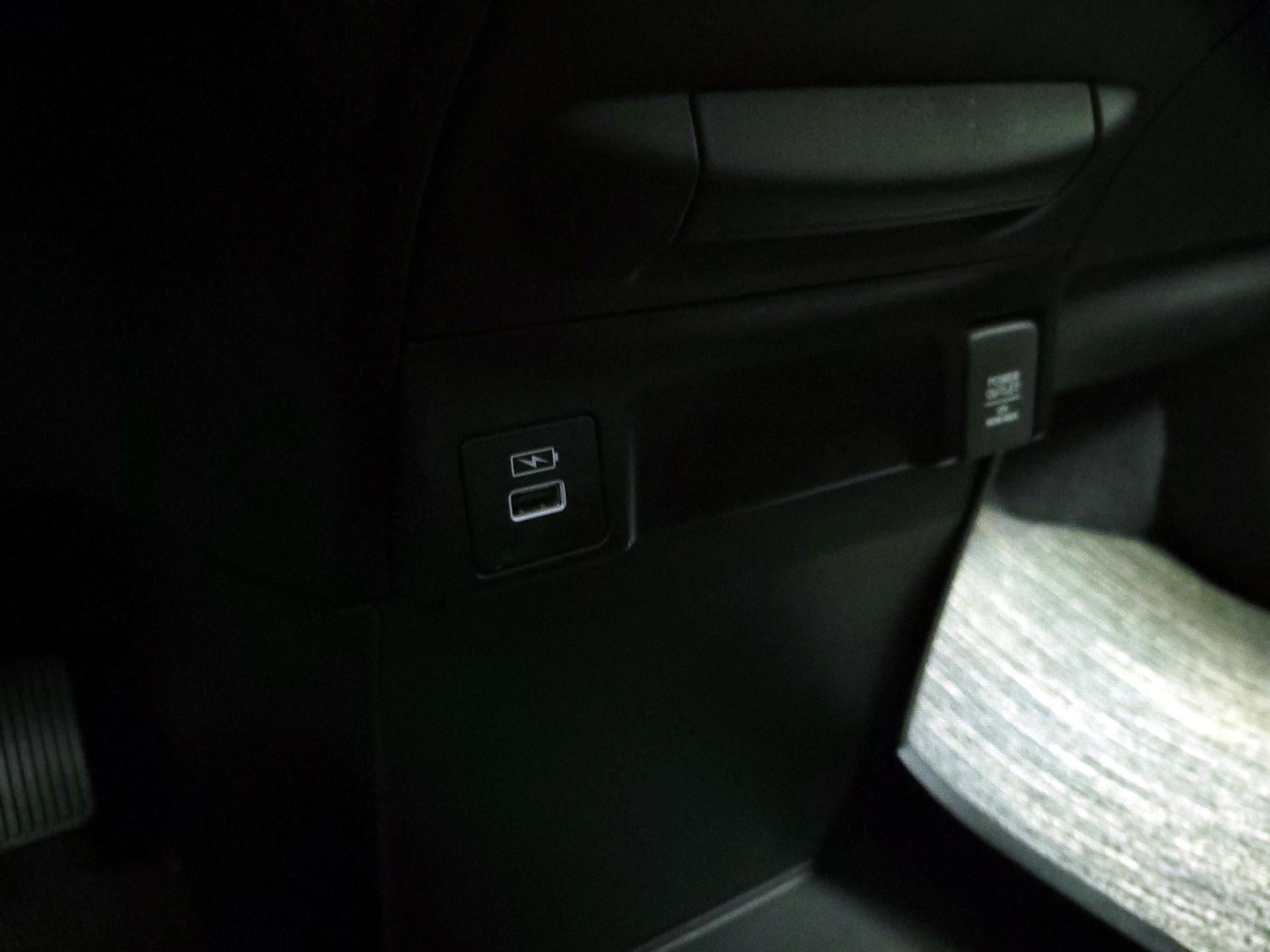 Thumbnail: 2021 Honda Odyssey - 18