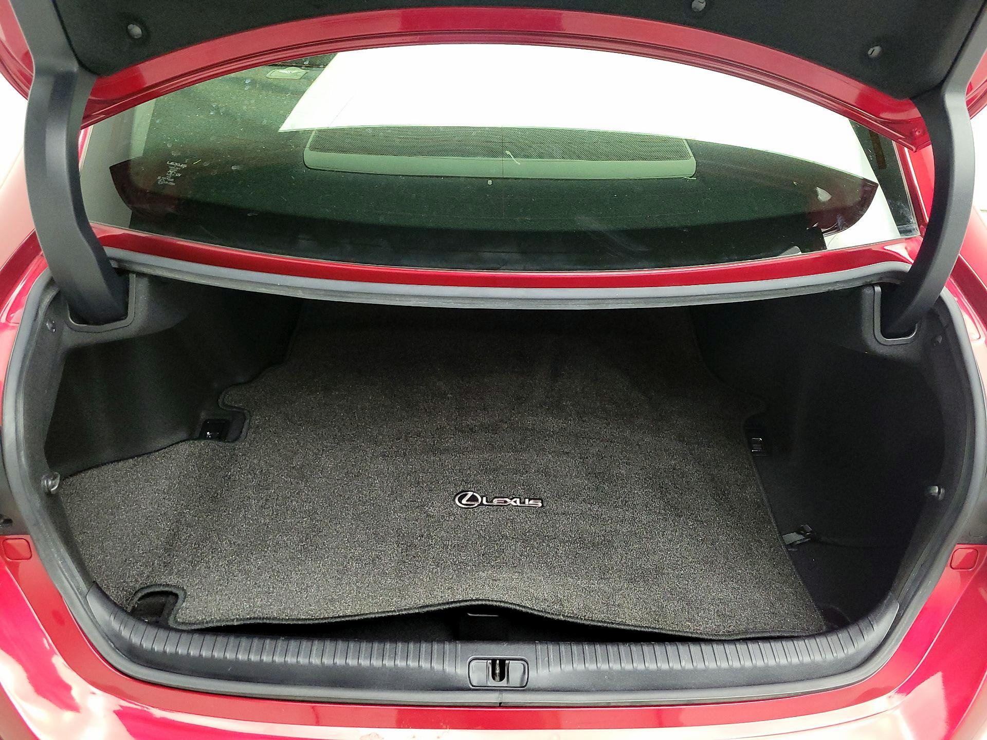 Thumbnail: 2015 Lexus RC - 17