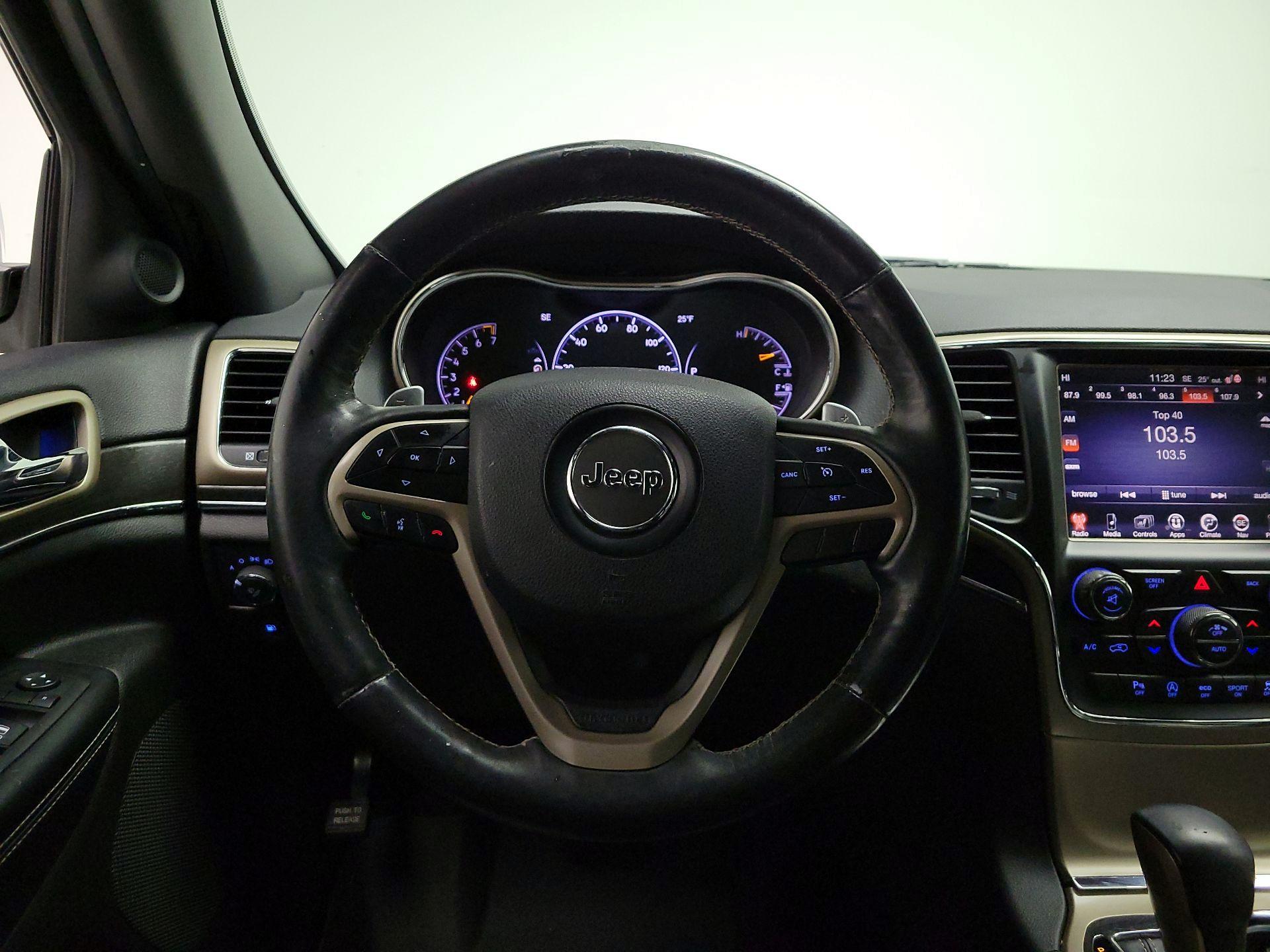 Thumbnail: 2017 Jeep Grand Cherokee - 10