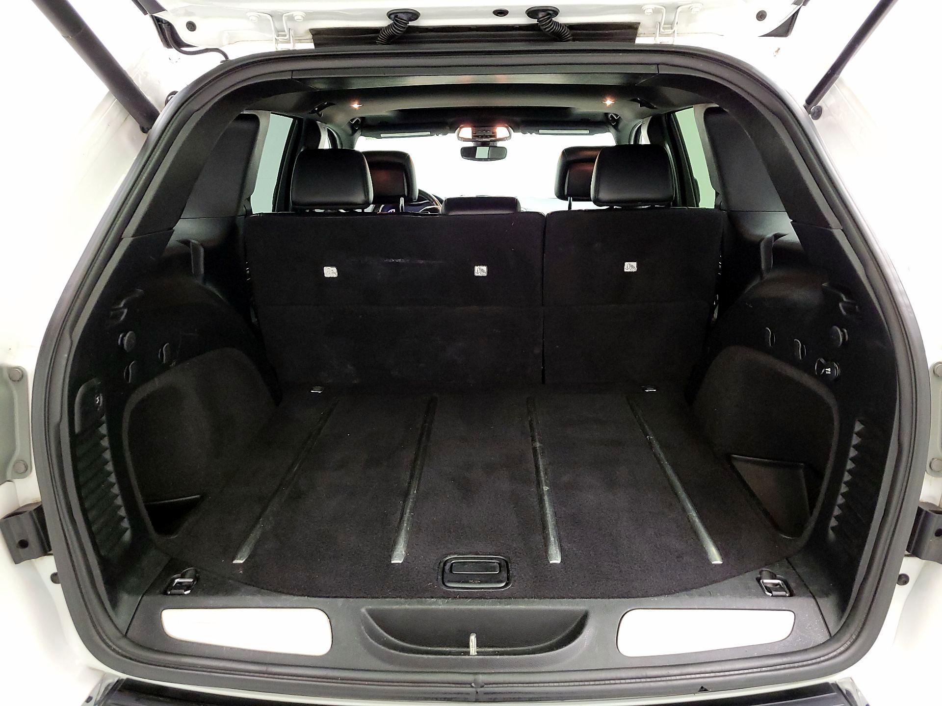 Thumbnail: 2017 Jeep Grand Cherokee - 20