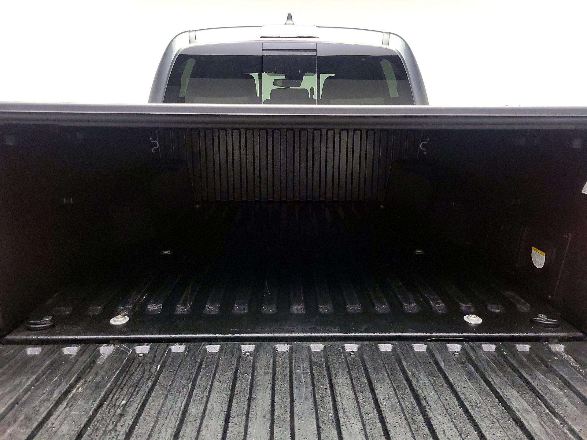 Thumbnail: 2022 Toyota Tacoma - 20