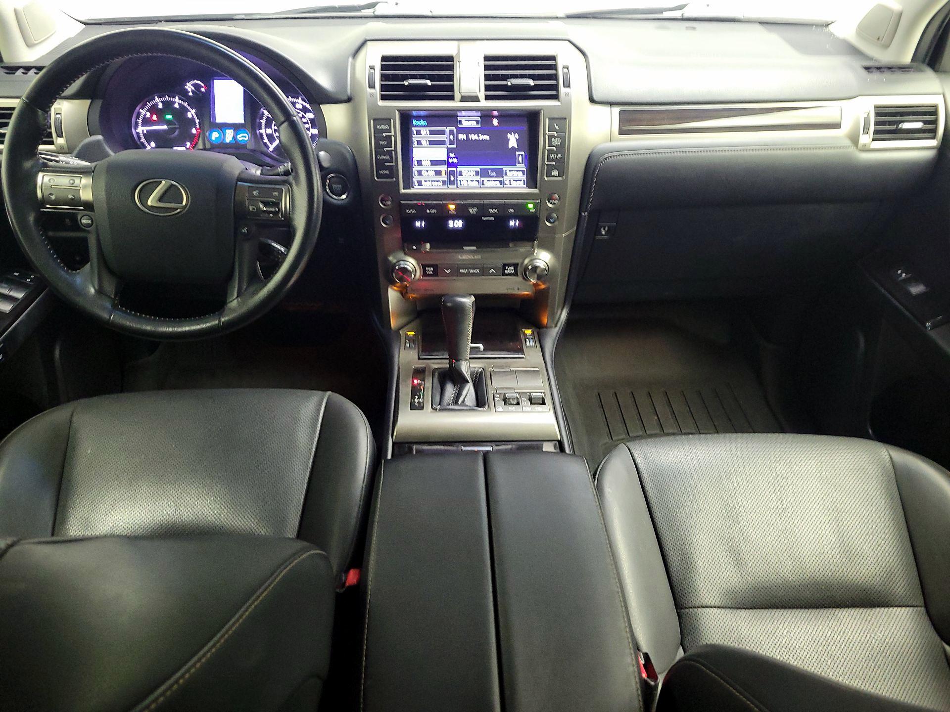 Thumbnail: 2017 Lexus GX - 9